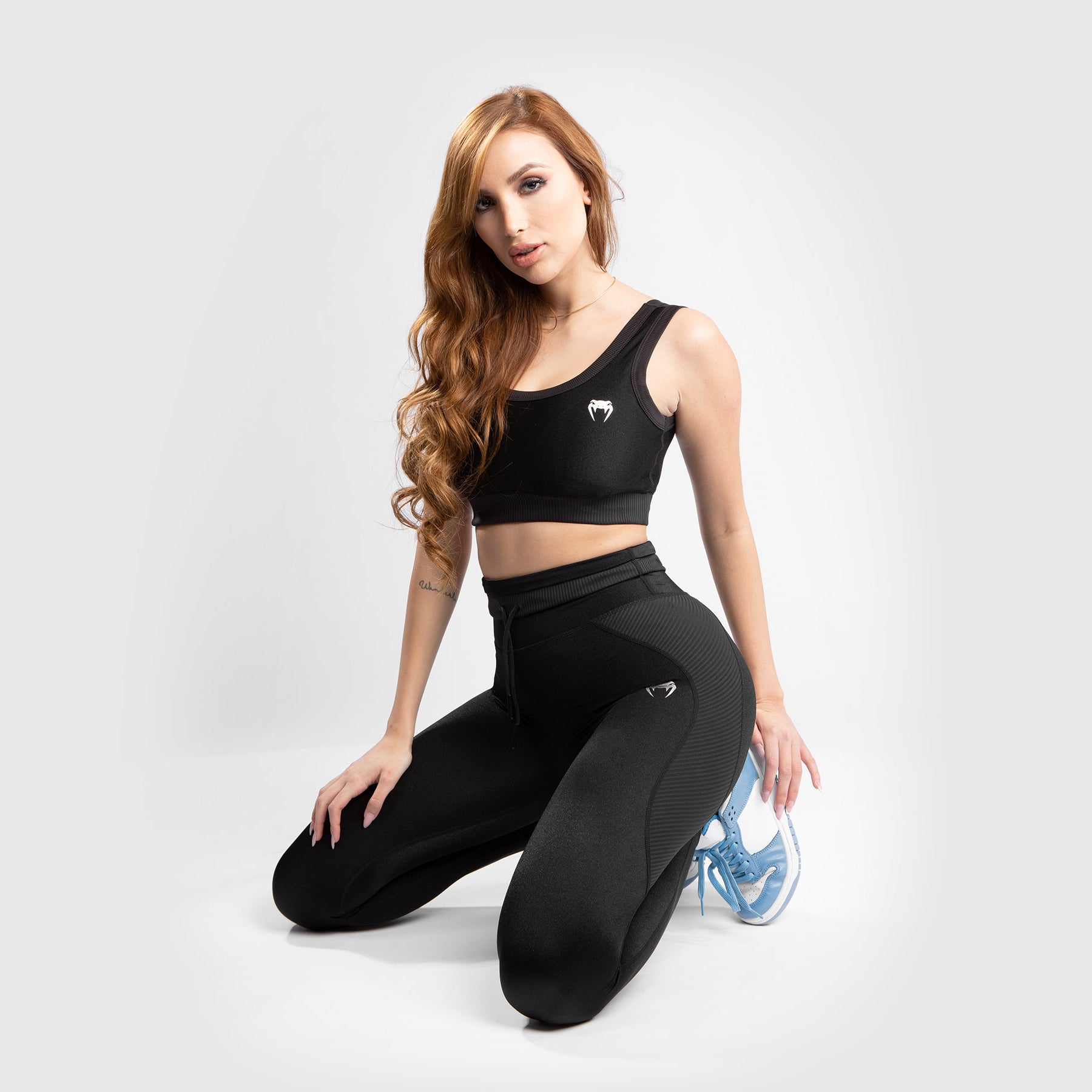 venum-glow-sport-bh-schwarz image 5