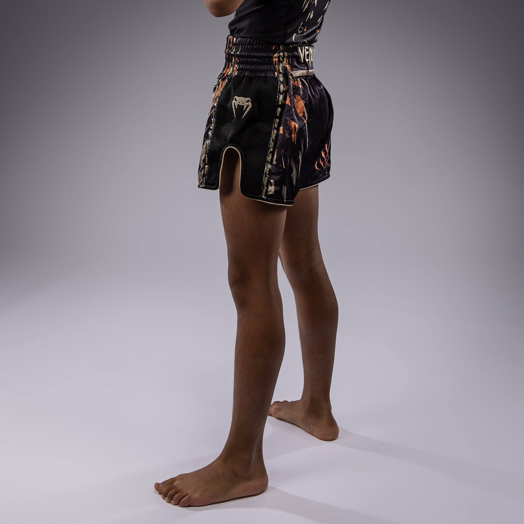 venum-tiger-kinder-muay-thai-shorts-schwarz-neon-orange image 6