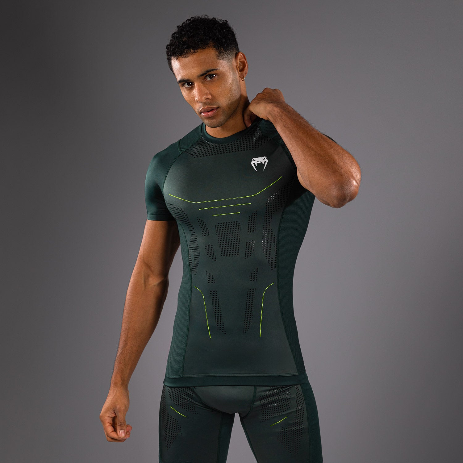 venum-technical-3-0-kurzarm-rashguard-herren-waldgr-n image 3