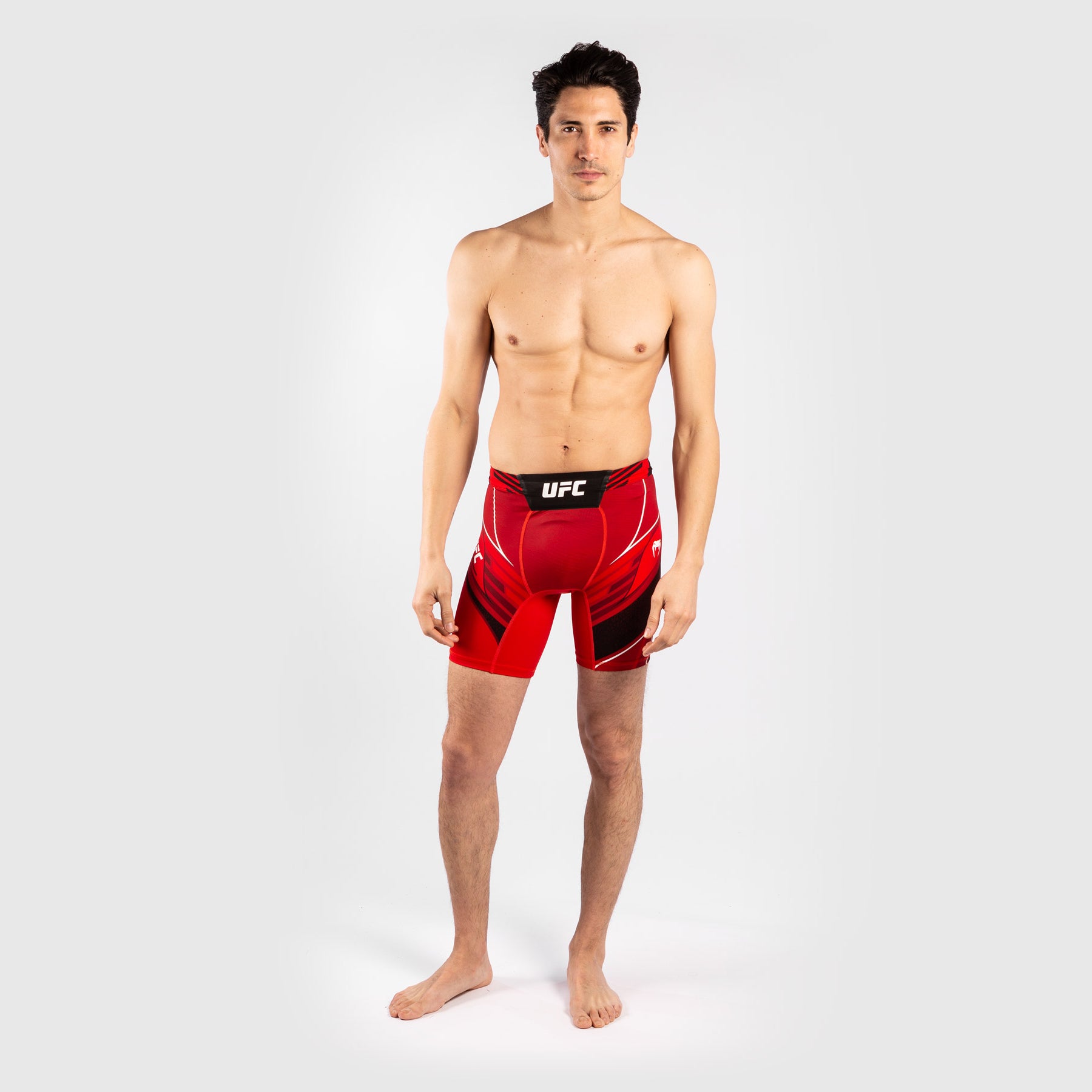 ufc-venum-authentic-fight-night-herren-vale-tudo-shorts-short-fit-rot image 6