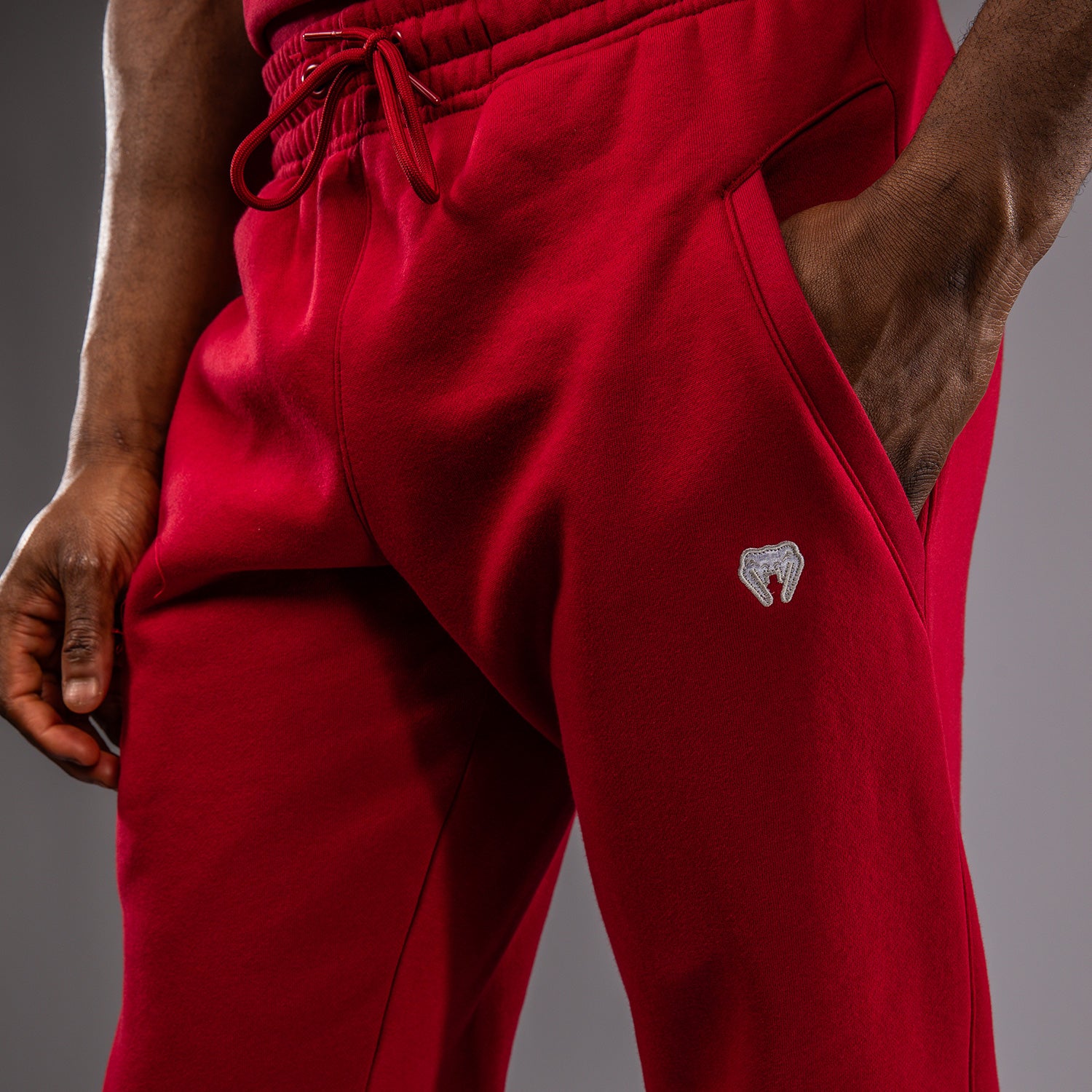 venum-silent-power-jogginghose-herren-cherry-red image 4