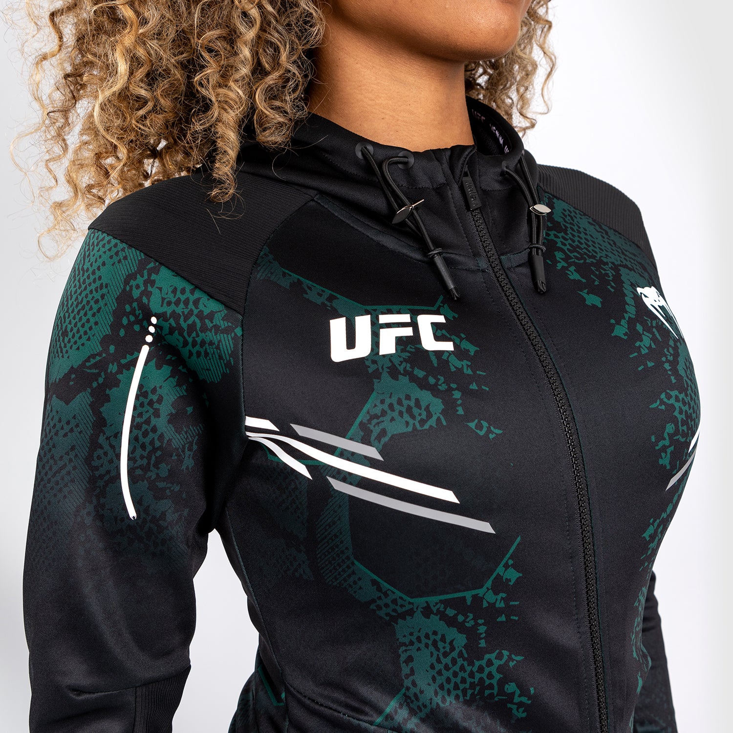 ufc-adrenaline-by-venum-authentic-fight-night-walkout-hoodie-damen-emerald-editi-4 image 3