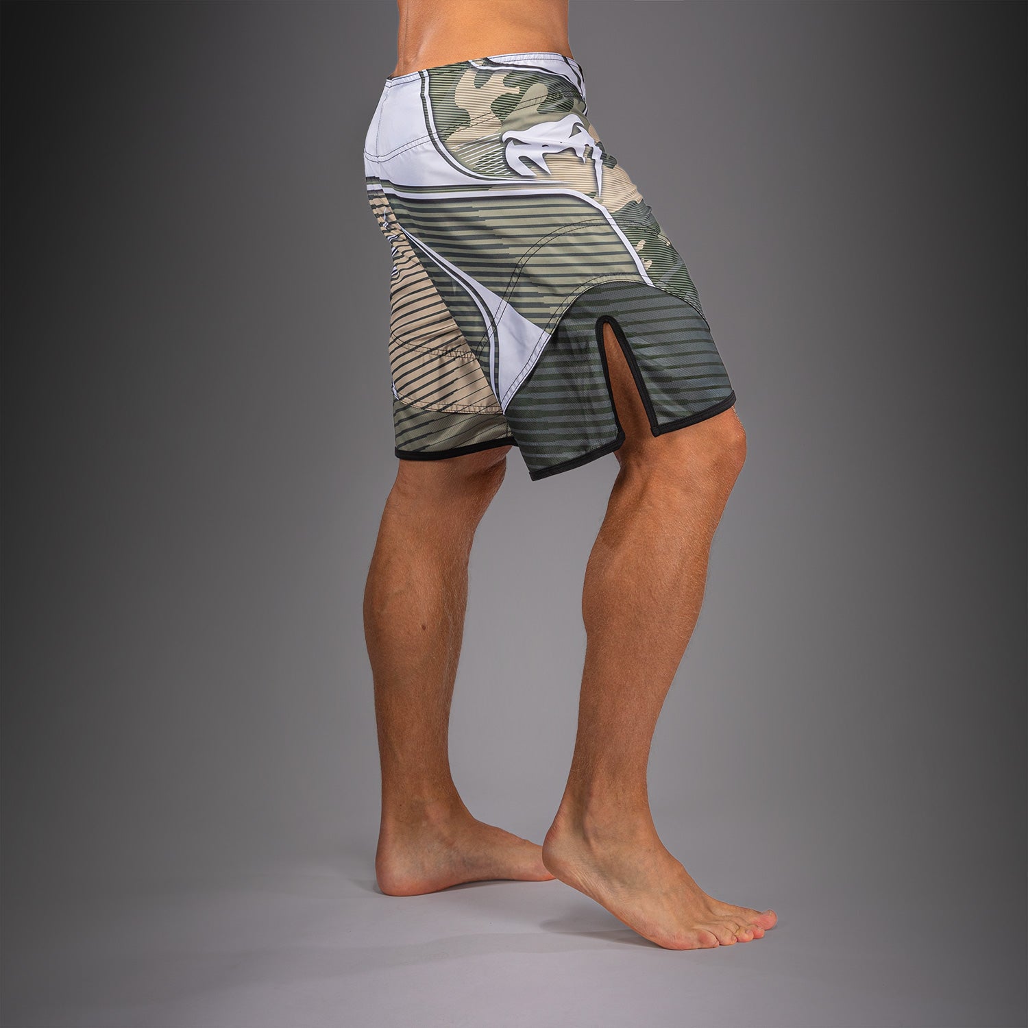 venum-camo-hero-fightshorts-herren-khaki-cremewei image 4