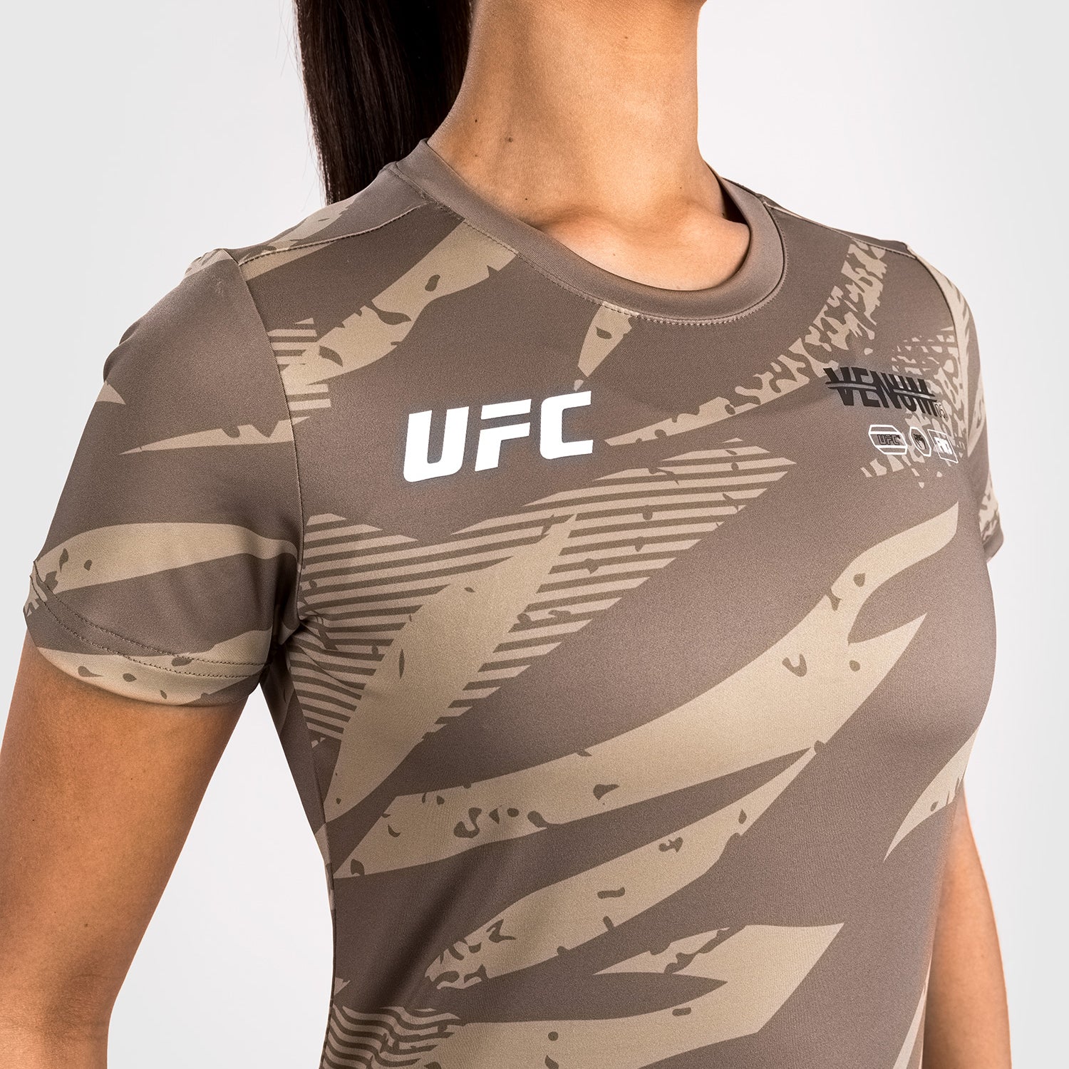 ufc-adrenaline-by-venum-fight-week-dry-tech-t-shirt-damen-desert-camo image 4