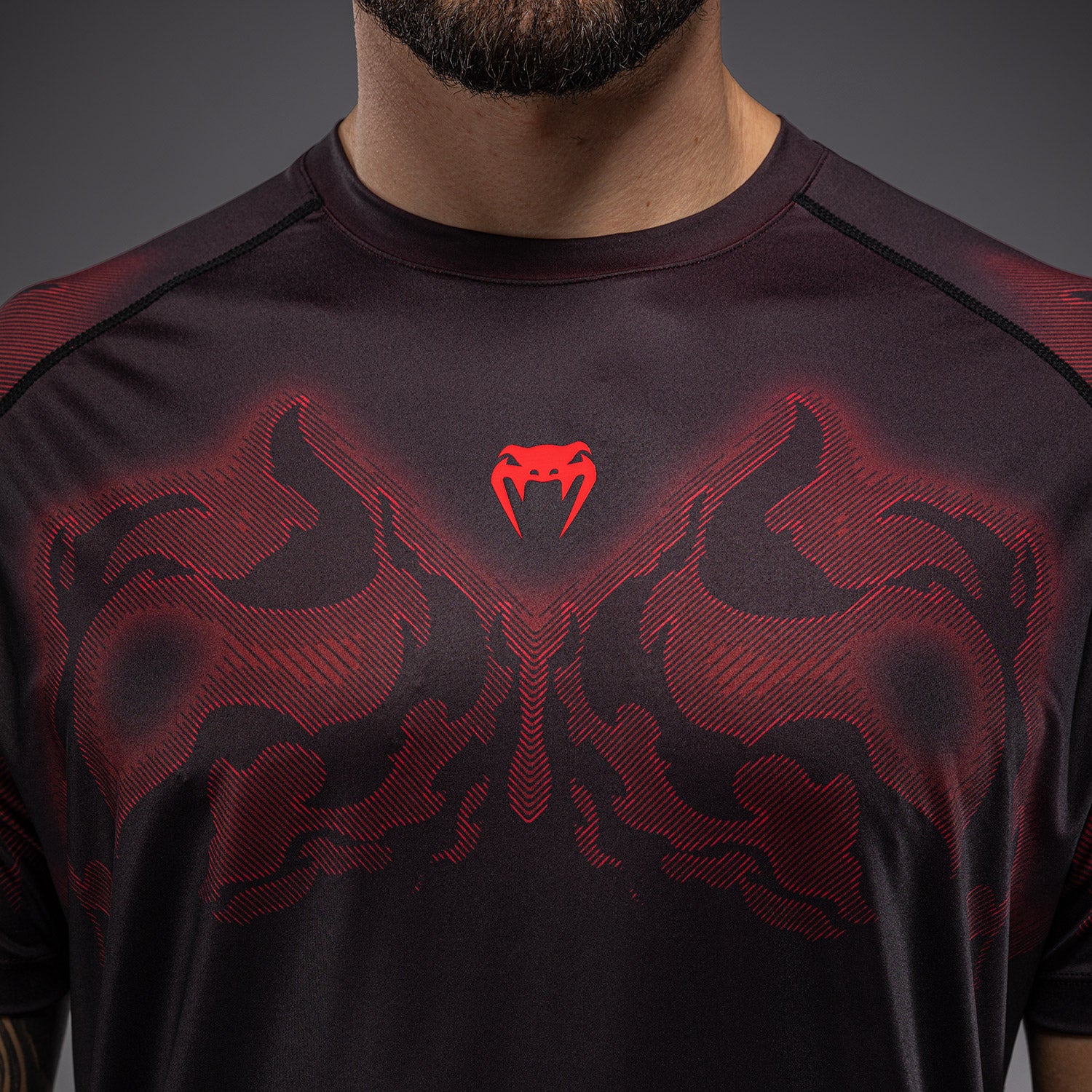 venum-spectre-dry-tech-t-shirt-schwarz-rot-herren image 6