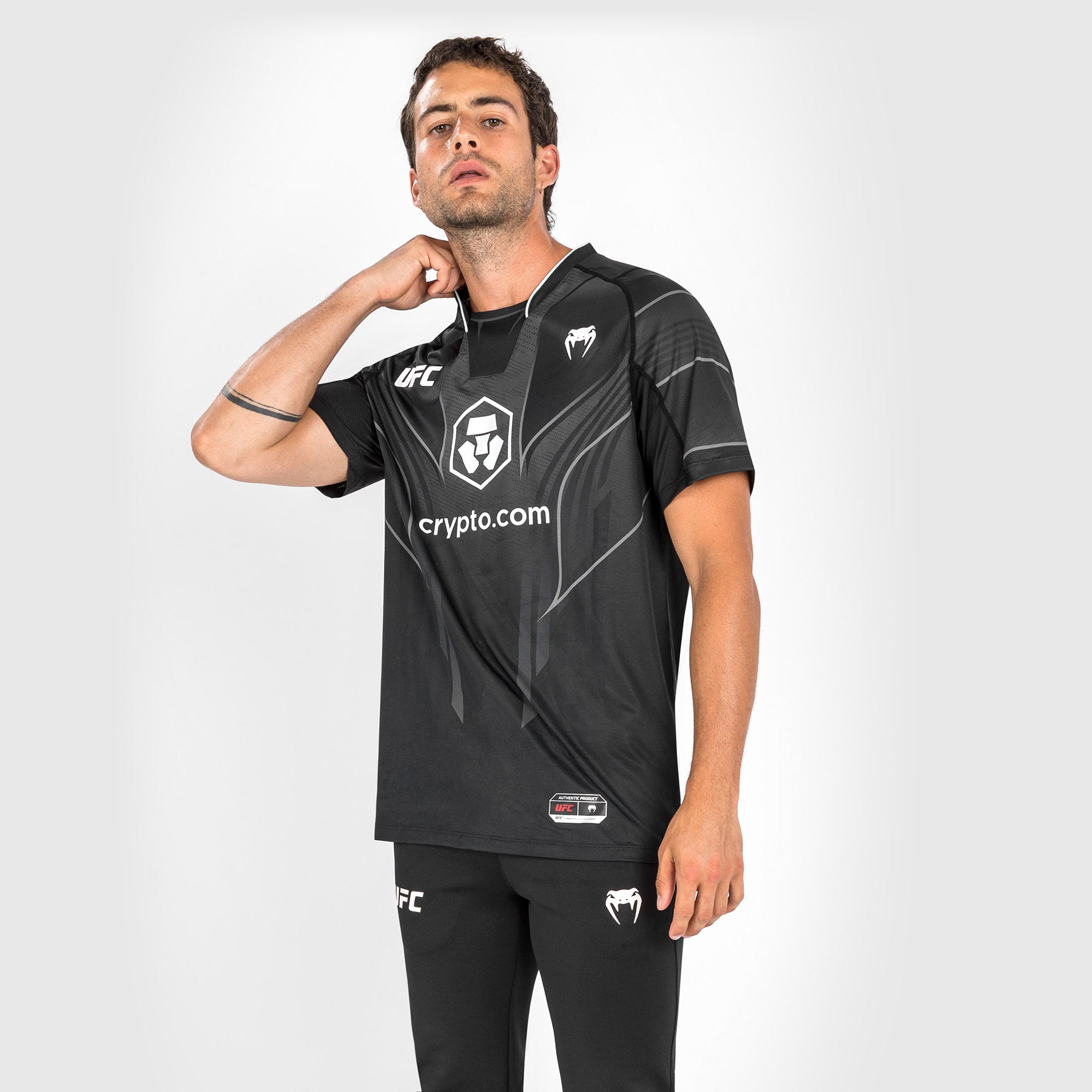 venum-ufc-authentic-fight-night-2-0-herren-walkout-jersey-schwarz image 2