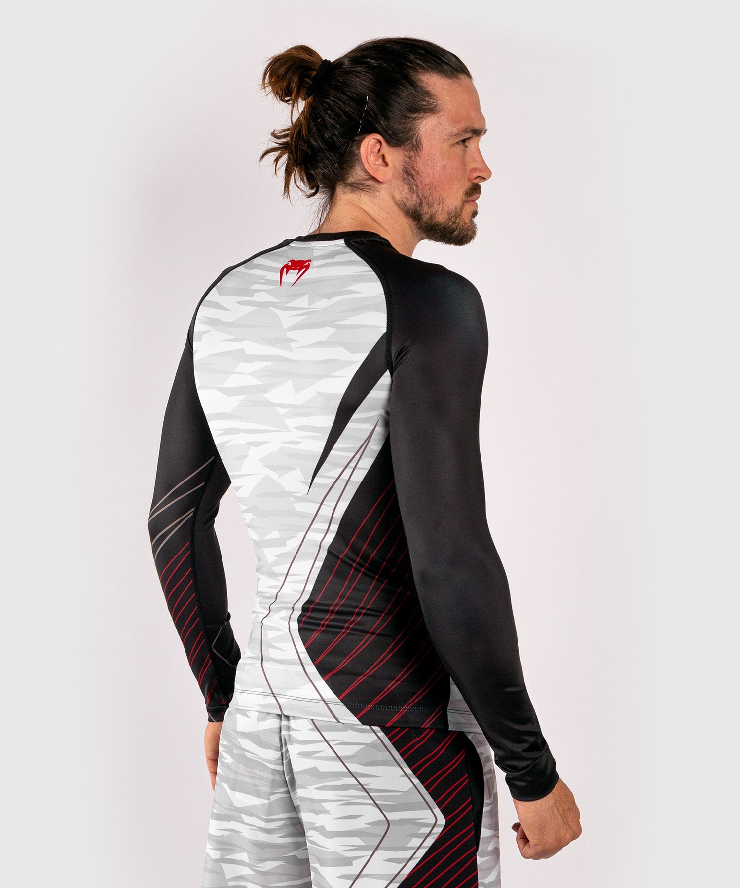 venum-contender-5-0-rashguard-langarm-herren-white-camo image 5