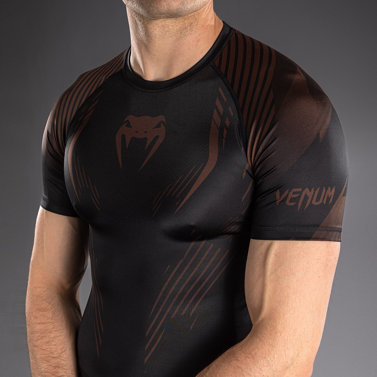 venum-no-gi-6-0-kurzarm-rashguard-schwarz-braun image 5