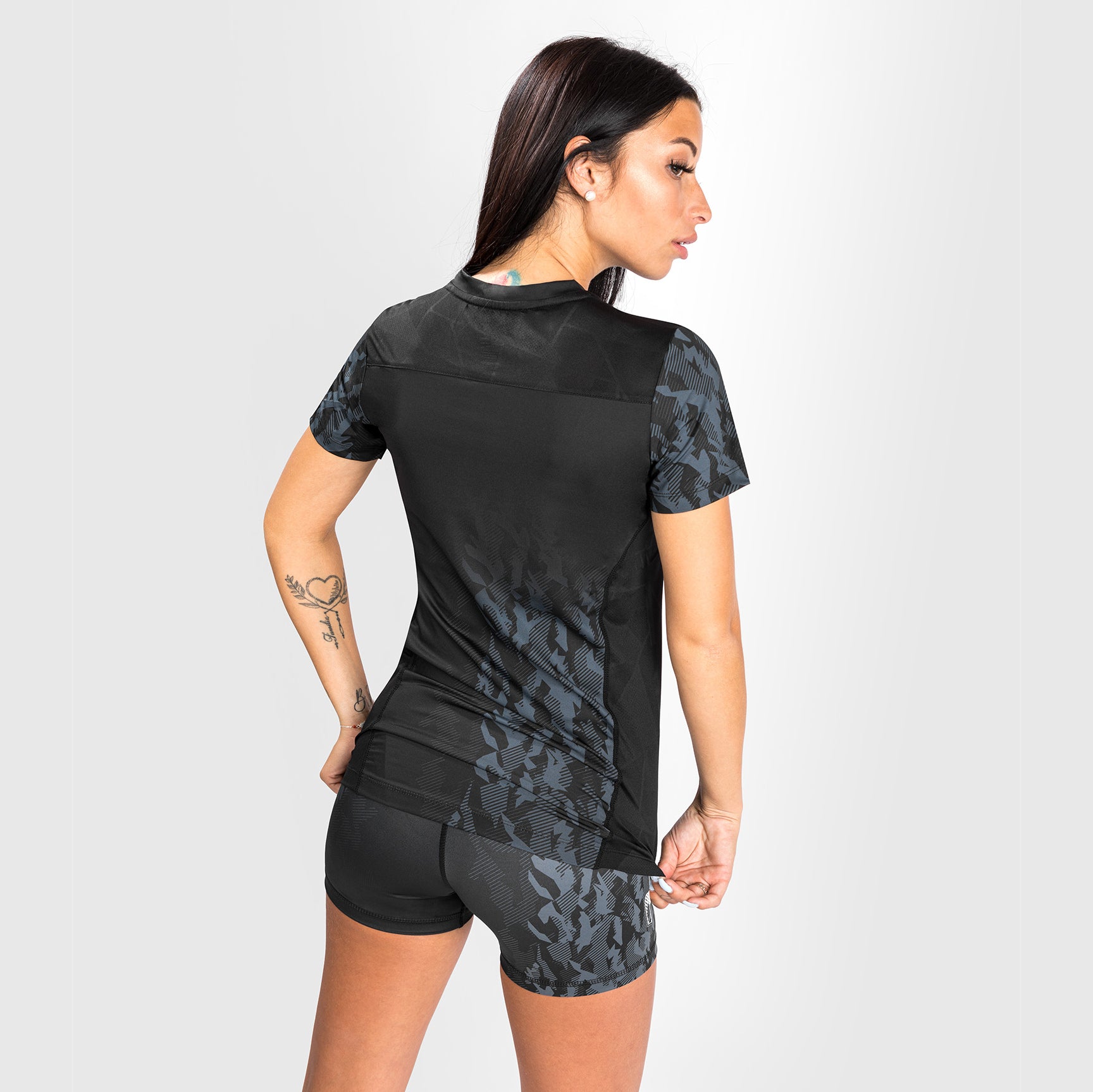 venum-ufc-authentic-fight-week-damen-performance-t-shirt-kurzarm-schwarz image 2