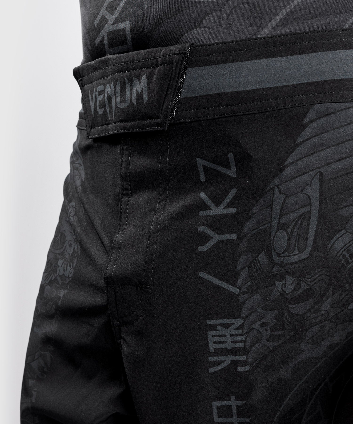 venum-ykz21-fightshort-herren-schwarz-schwarz image 8