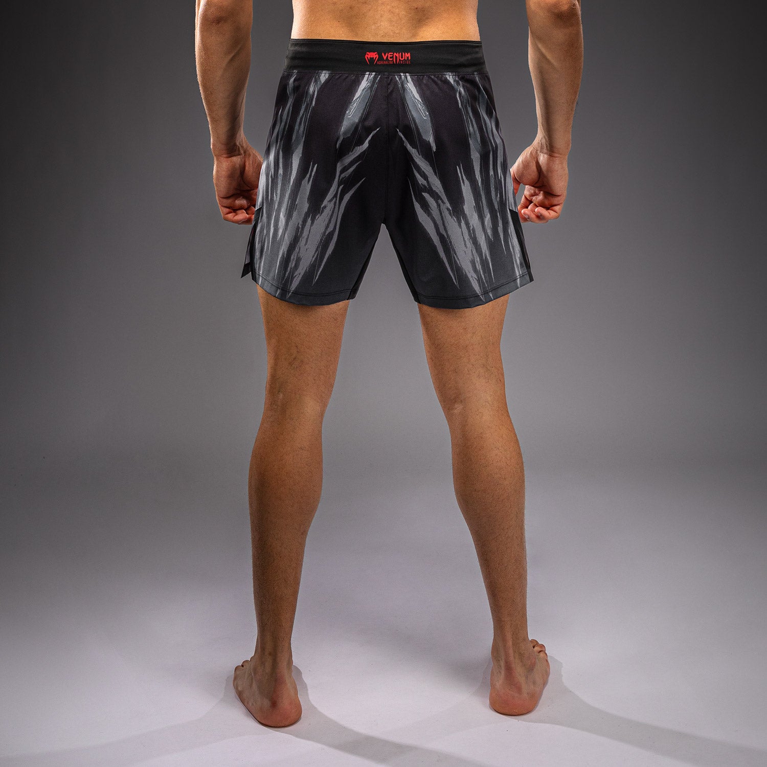 venum-demon-fightshorts-schwarz-grau-herren image 5