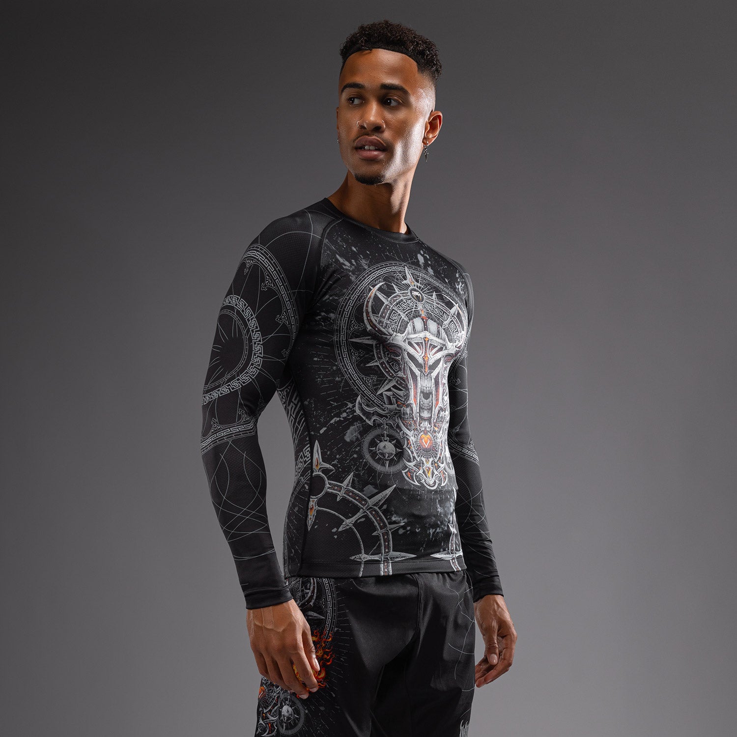 venum-gladiator-5-0-langarm-rashguard-herren-schwarz-silber image 3