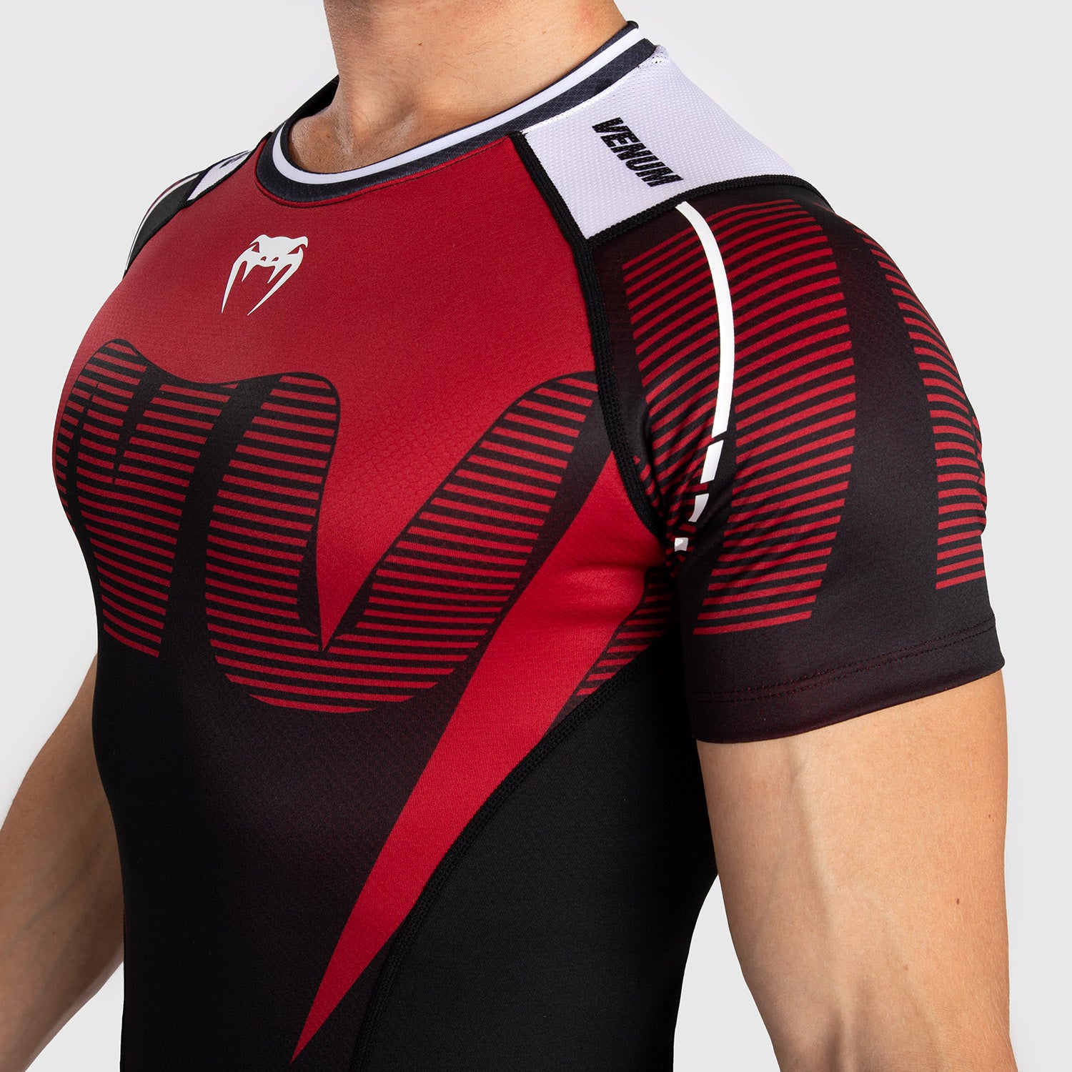 venum-adrenaline-herren-kurzarm-rashguard-red-schwarz image 4