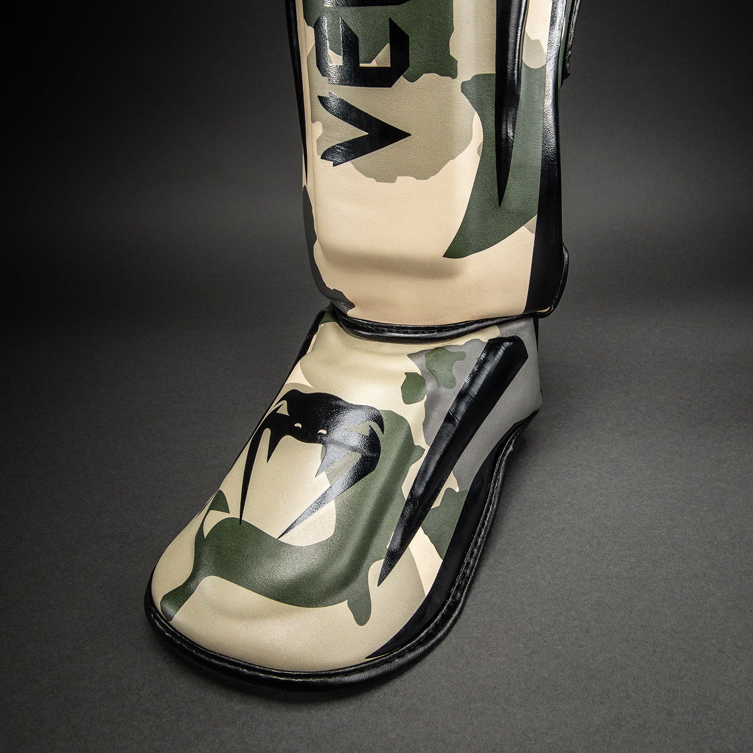venum-elite-schienbeinschoner-khaki-cremewei image 3