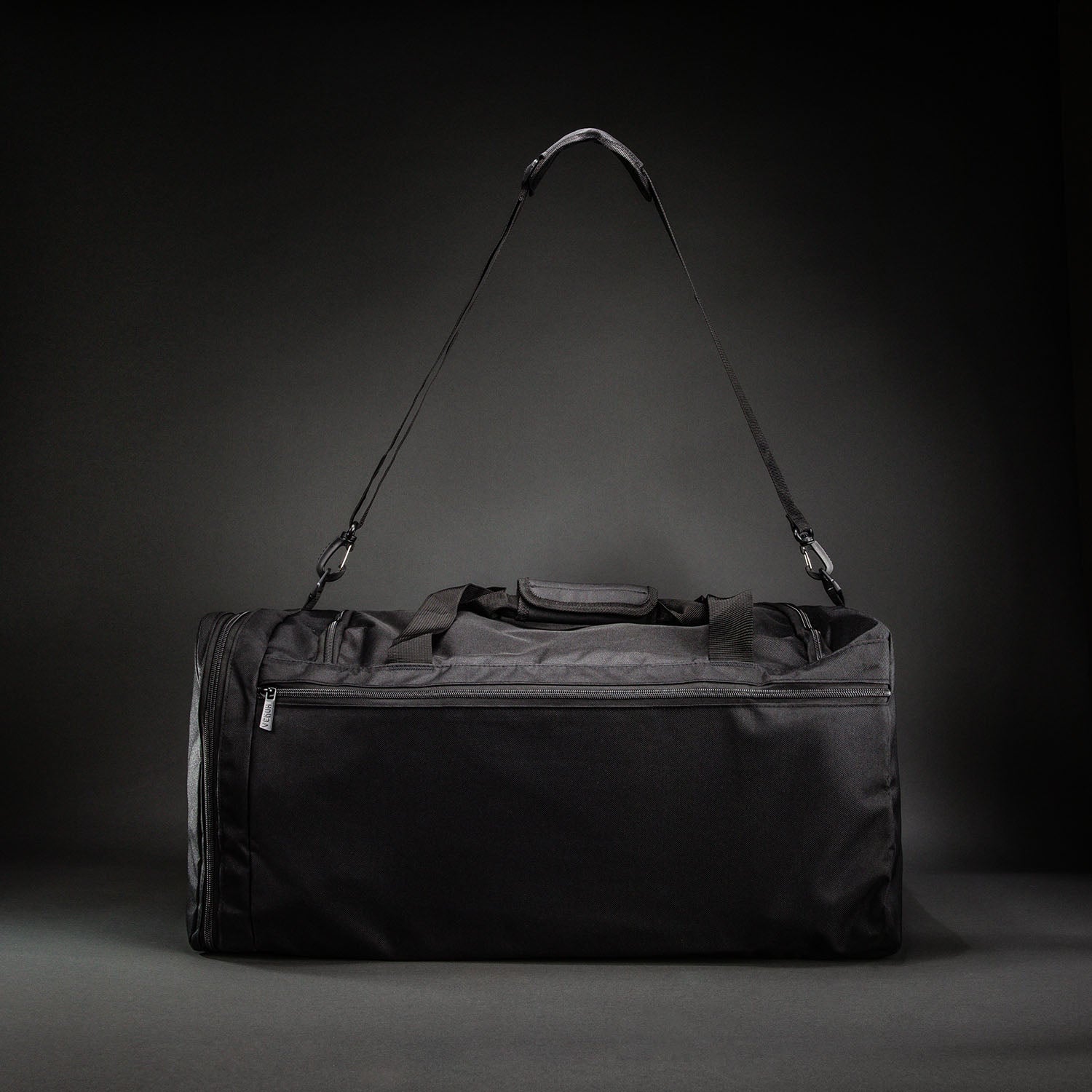 venum-essential-sporttasche-26l-schwarz image 4