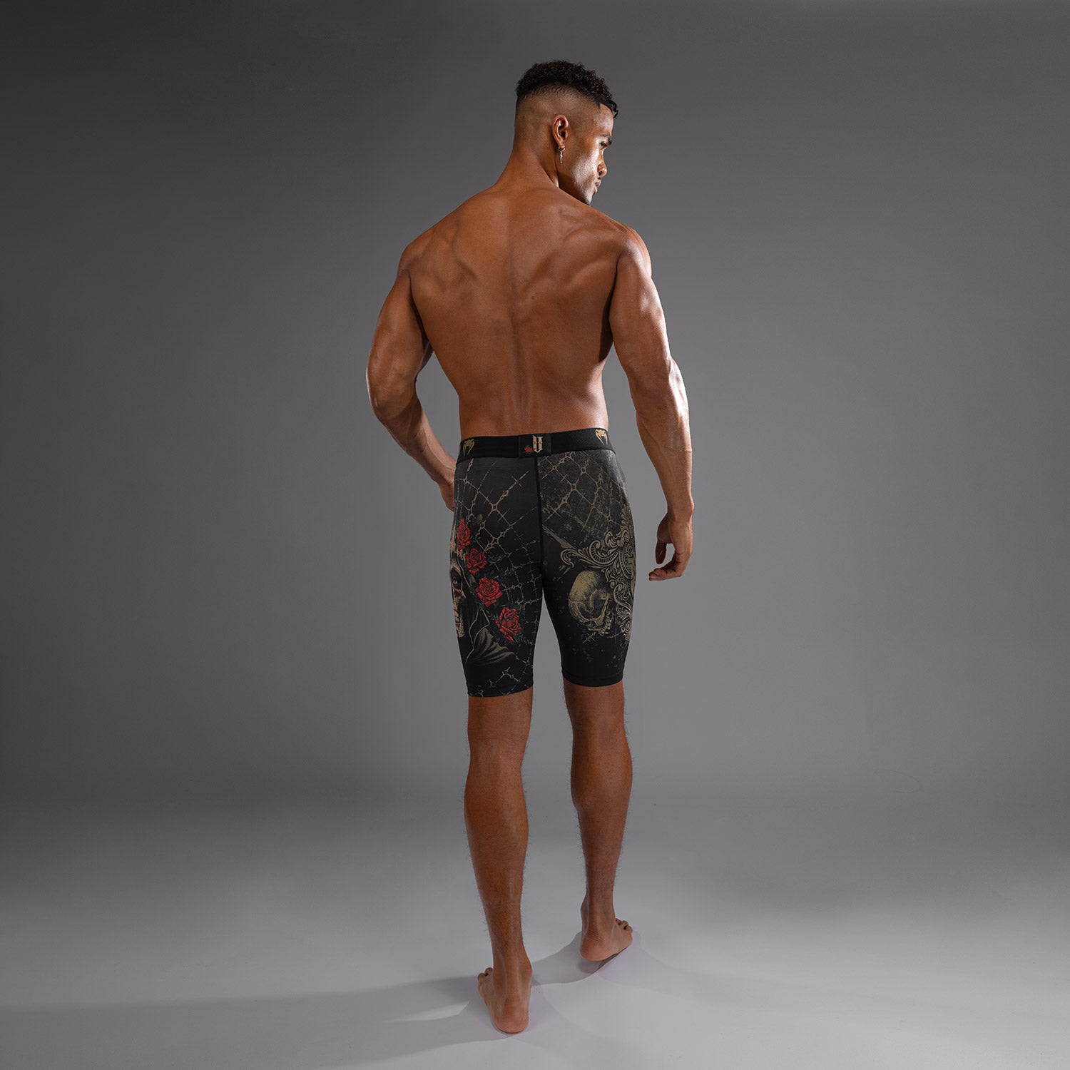 venum-santa-muerte-5-0-vale-tudo-shorts-herren-tiefes-schwarz-gold image 5