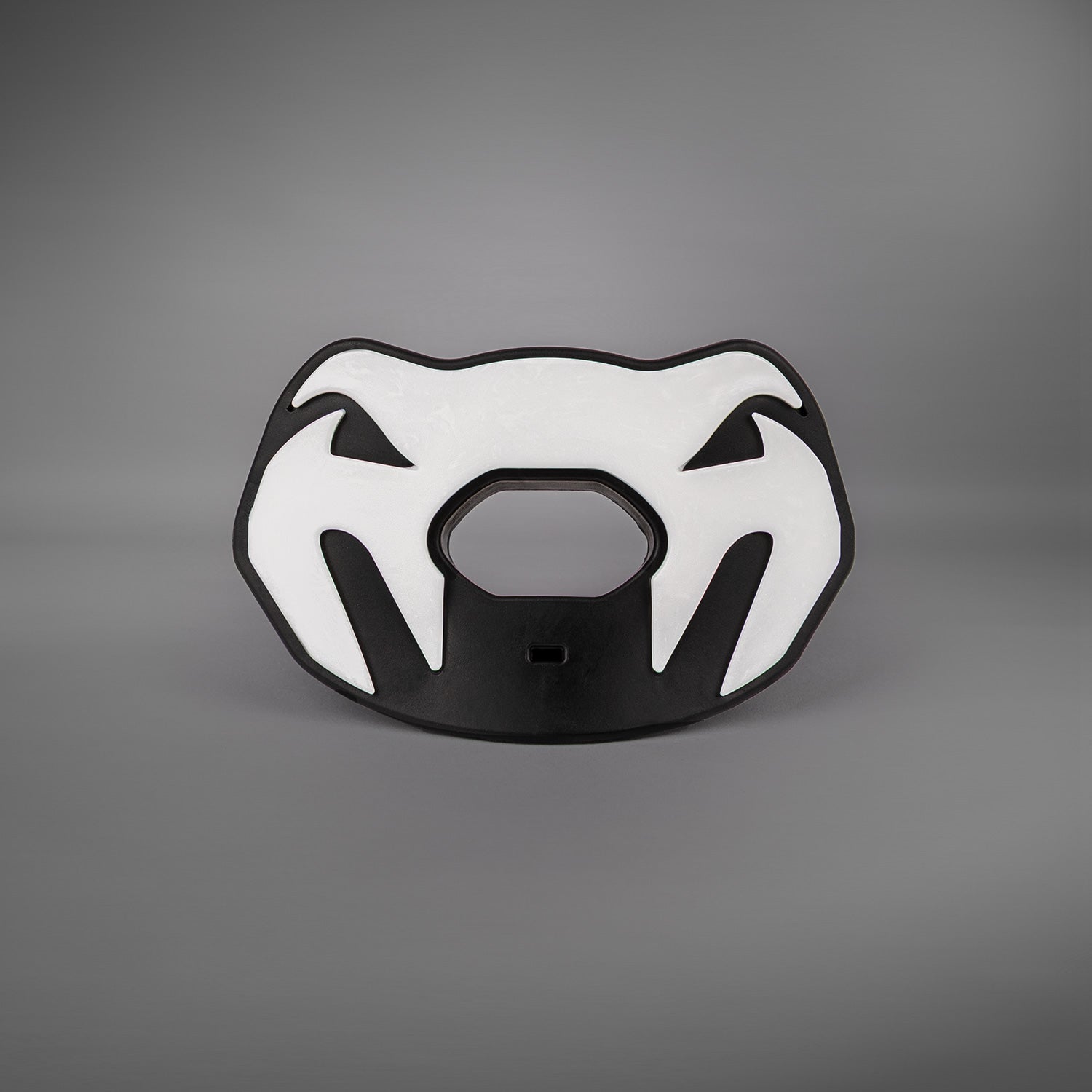 venum-elite-lipguard-logo-edition-mundschutz-schwarz-wei image 1