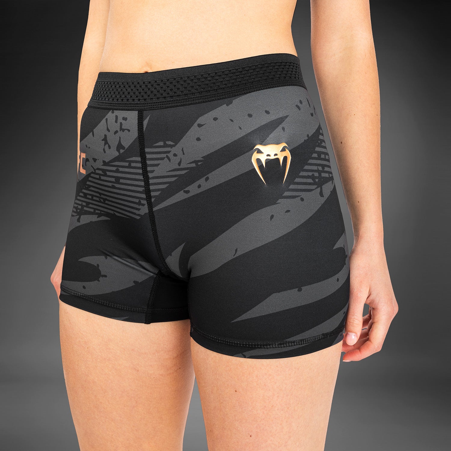 venum-ufc-adrenaline-fight-week-vale-tudo-short-damen-urban-camo image 8