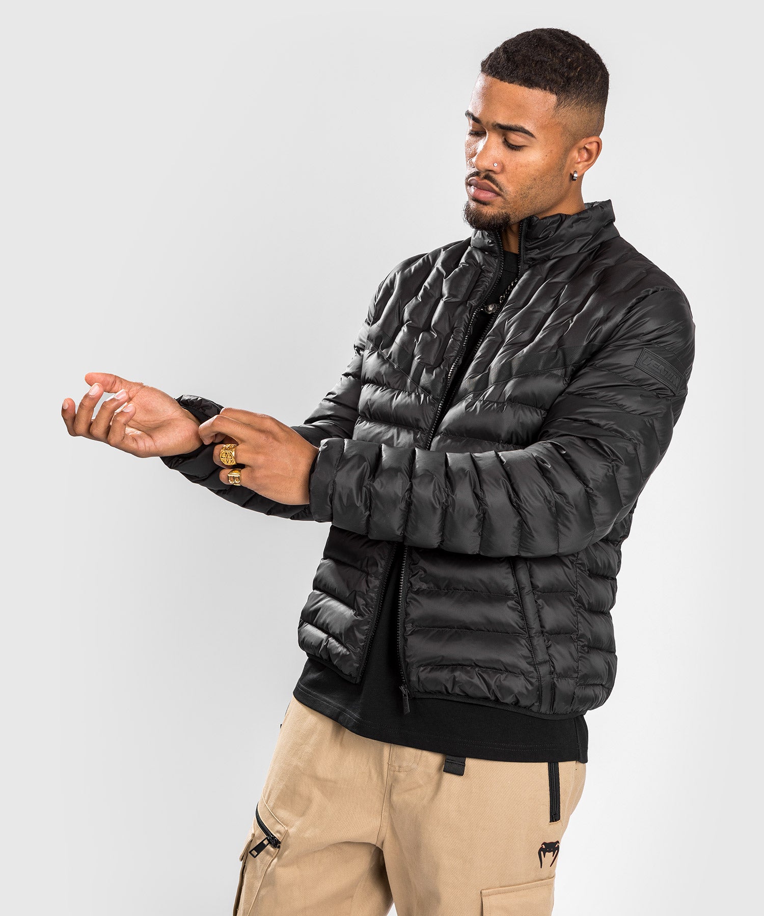 venum-elite-light-daunenjacke-unisex-schwarz image 1