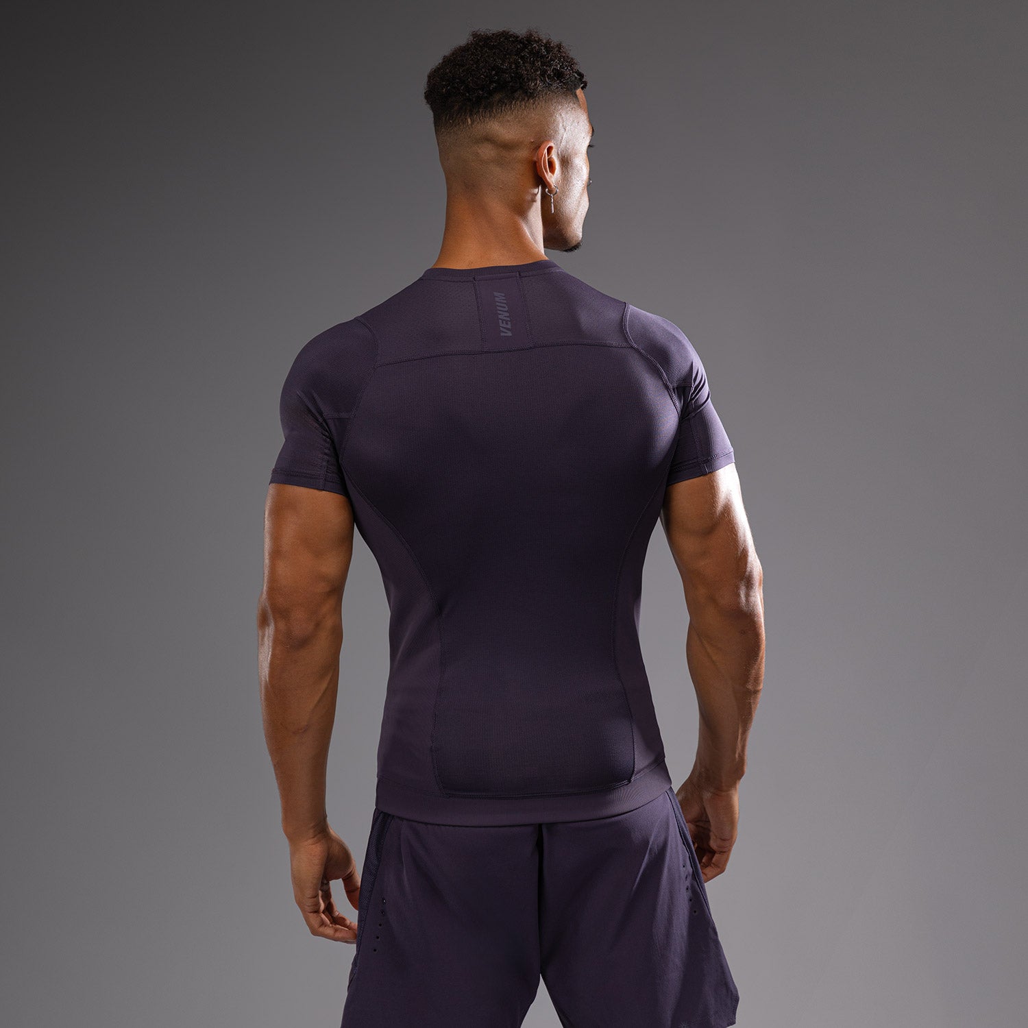 venum-g-fit-air-herren-kurzarm-rashguard-tiefpurpur image 4
