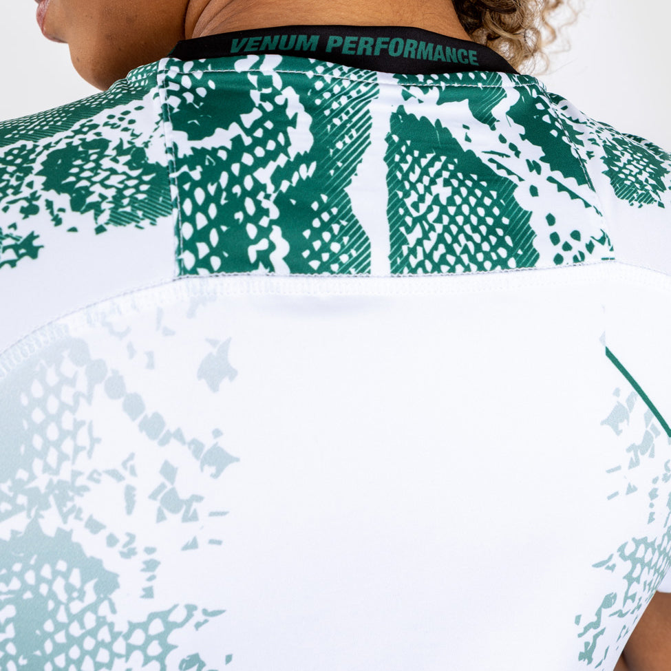 ufc-adrenaline-by-venum-authentic-fight-night-walkout-trikot-emerald-edition-wei image 7