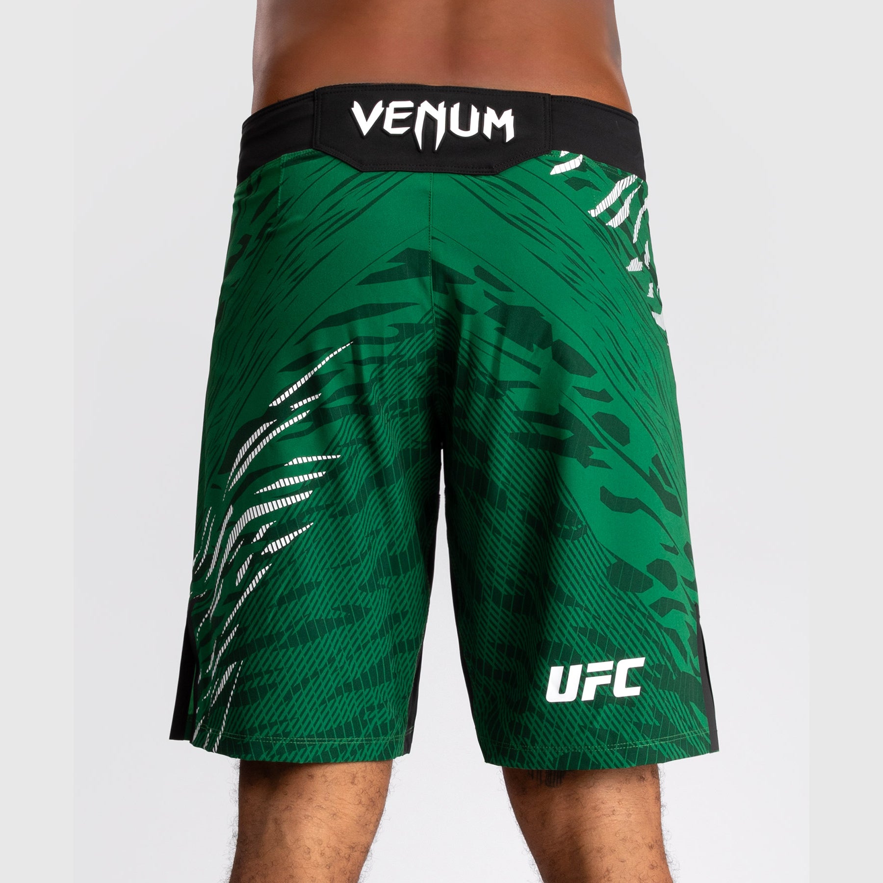 venum-ufc-fusion-authentic-fight-night-fight-short-herren-long-fit-gr-n image 6