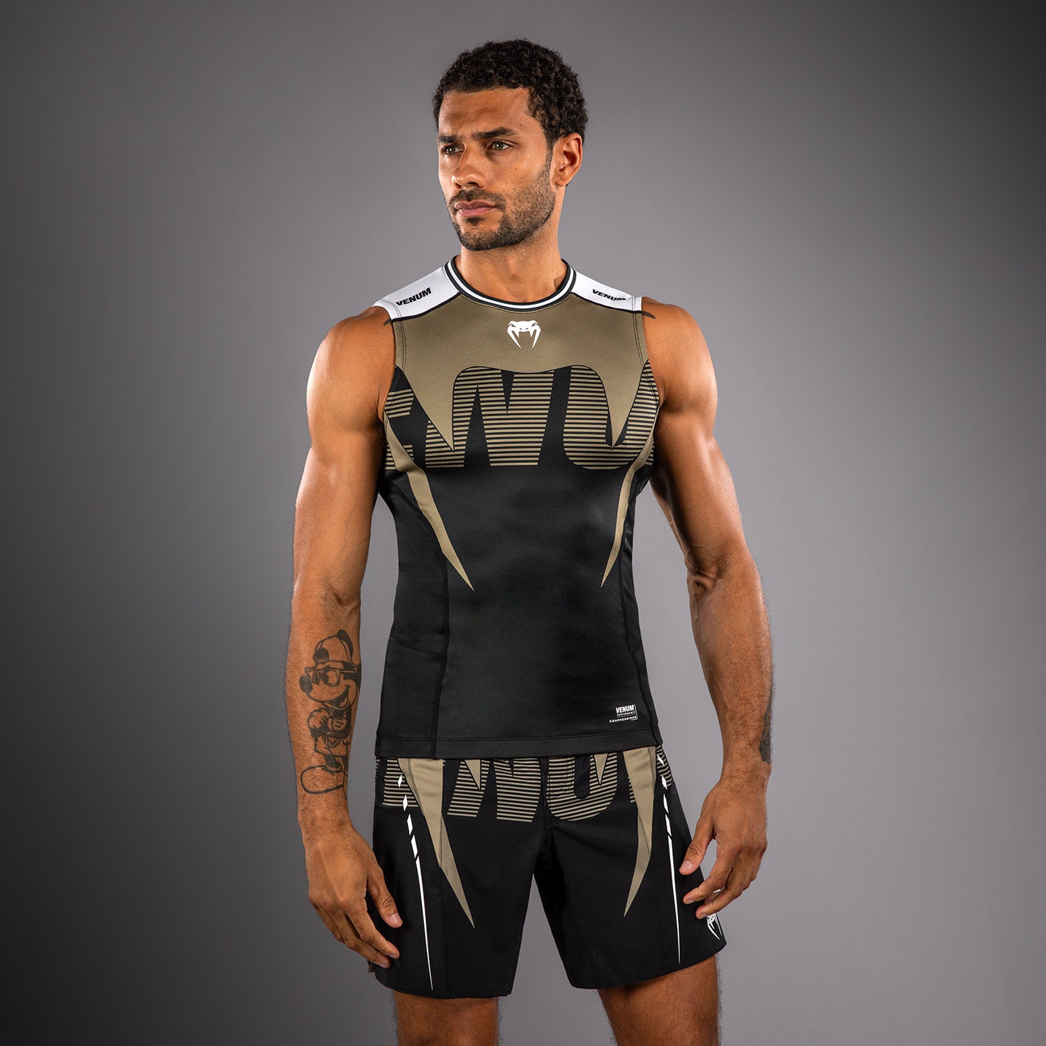 venum-adrenaline-herren-rmelloses-rashguard-schwarz-sand image 1