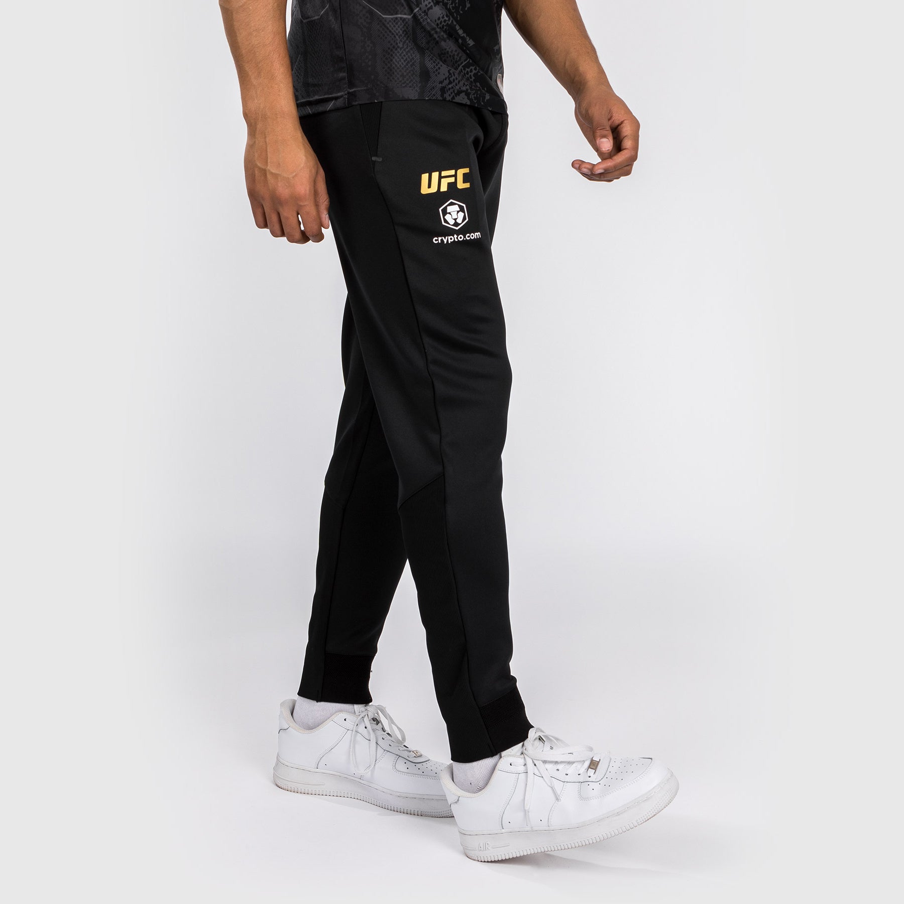 ufc-adrenaline-by-venum-authentic-fight-night-walkout-hose-champion-schwarz-gold image 4