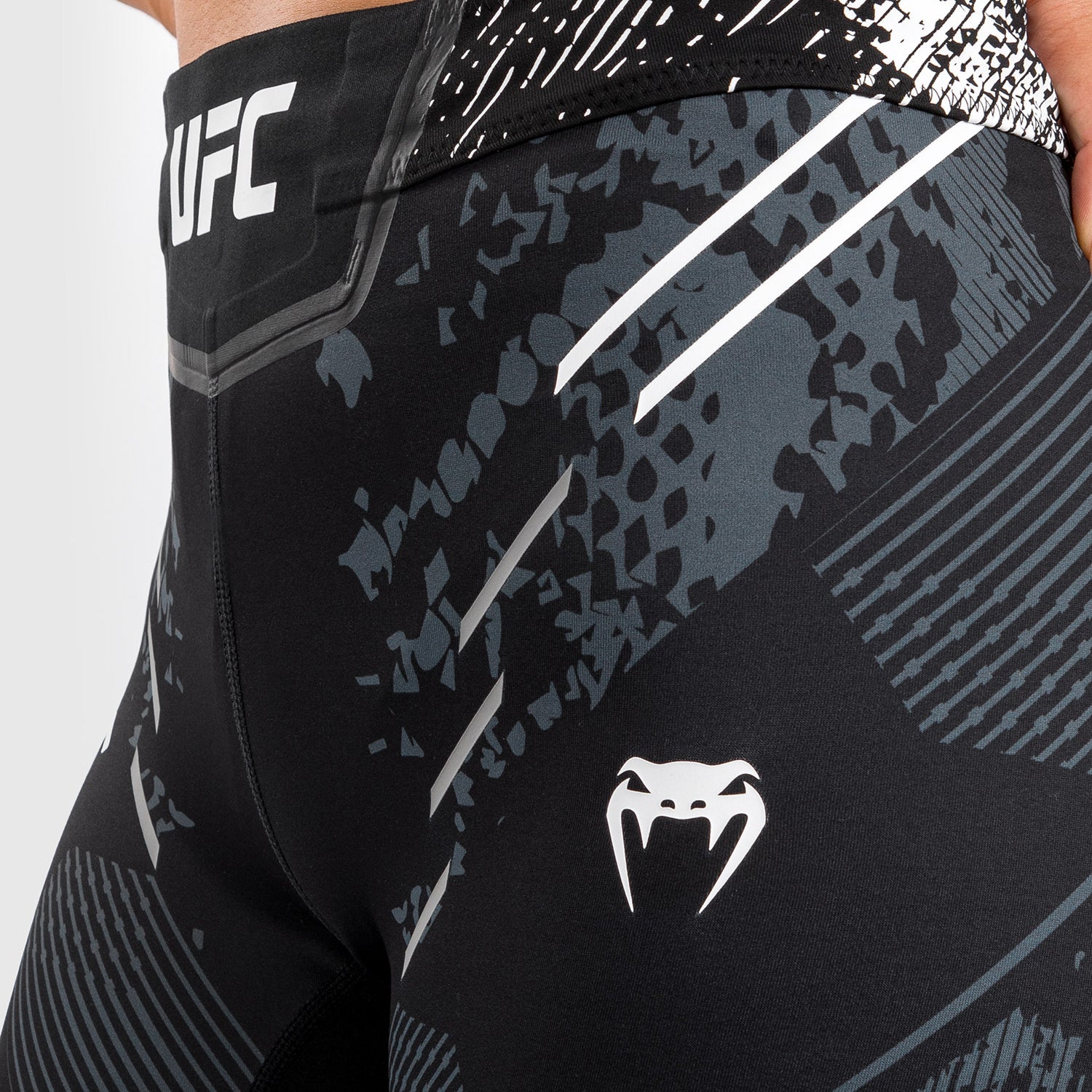 ufc-adrenaline-by-venum-authentic-fight-night-vale-tudo-short-damen-lang-schwarz image 5