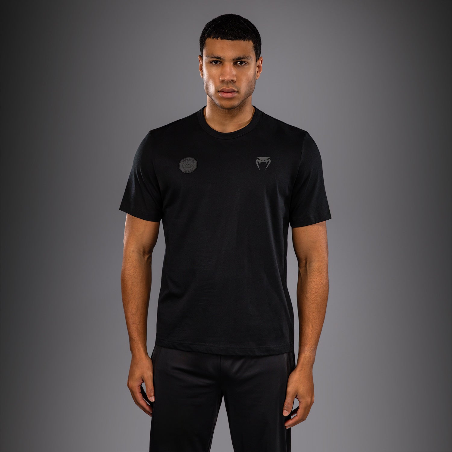 venum-x-roger-gracie-academy-t-shirt-schwarz-herren-kurzarm-rundhals image 1