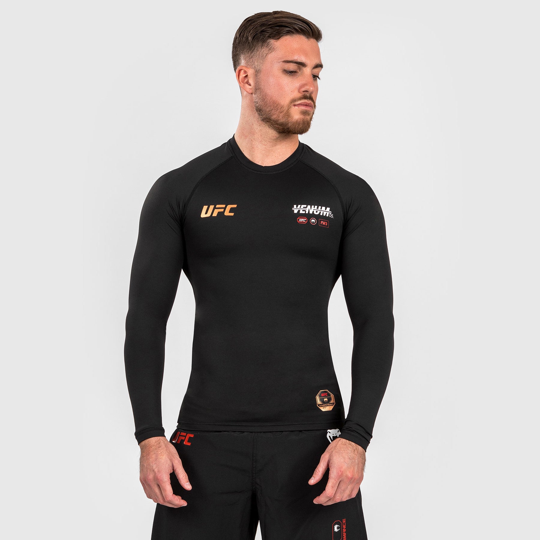 ufc-adrenaline-by-venum-fight-week-performance-rashguard-langarm-herren-schwarz image 5