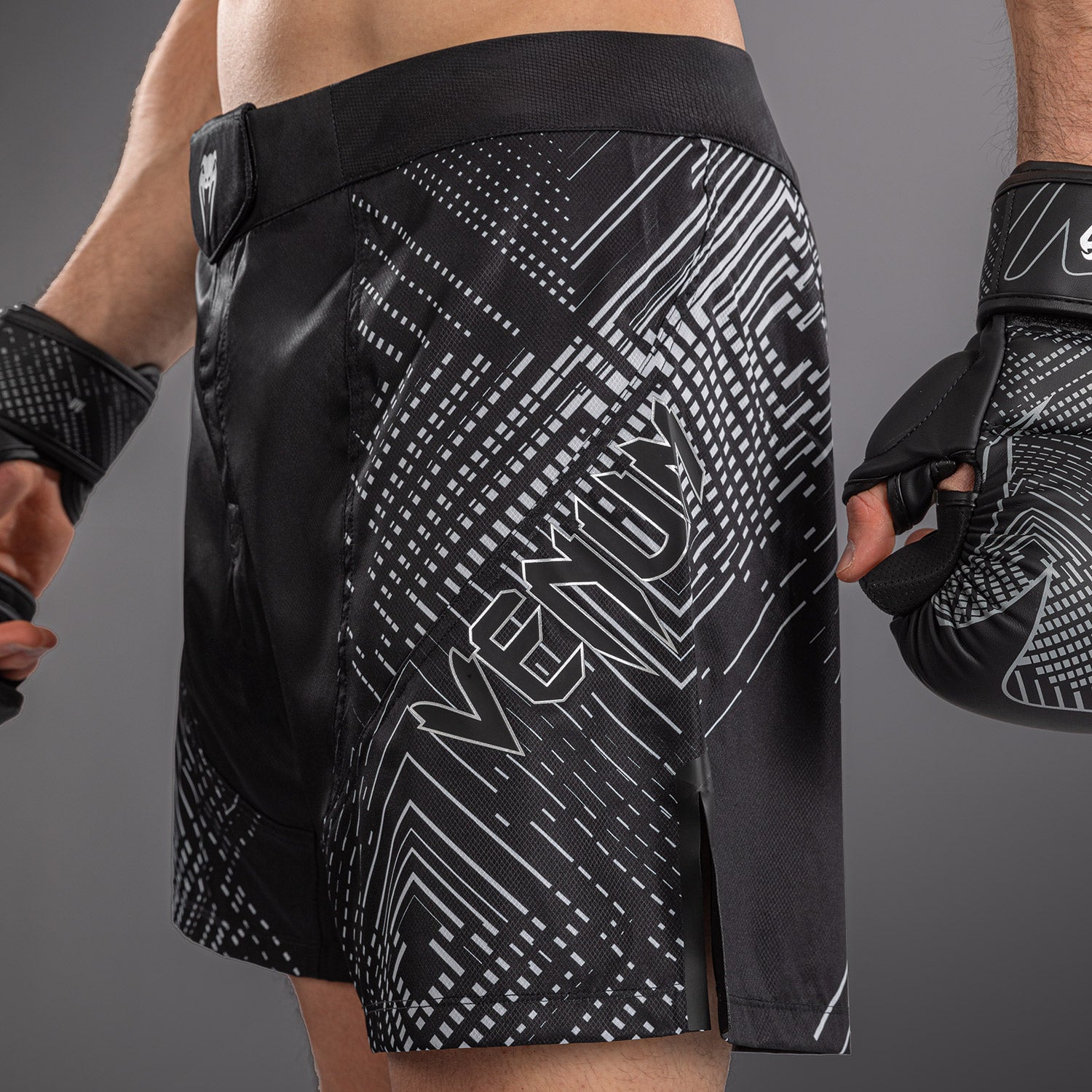 venum-midnight-fury-fightshorts-schwarz-grau-silber image 6