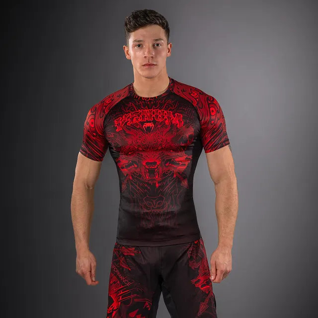 venum-wolf-atak-kurzarm-rashguard-schwarz-rot-herren image 1
