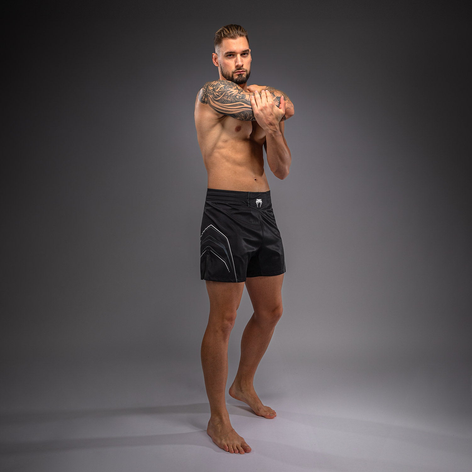 venum-streamline-fightshorts-schwarz-wei-herren image 2