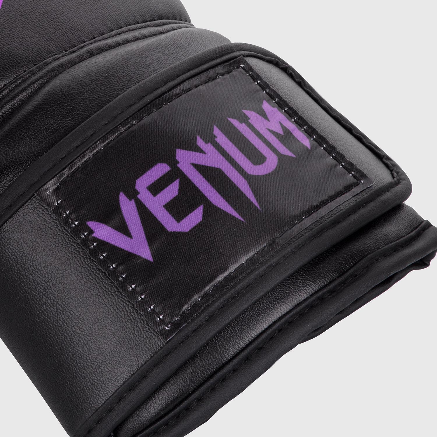 venum-contender-boxhandschuhe-schwarz-violett image 3