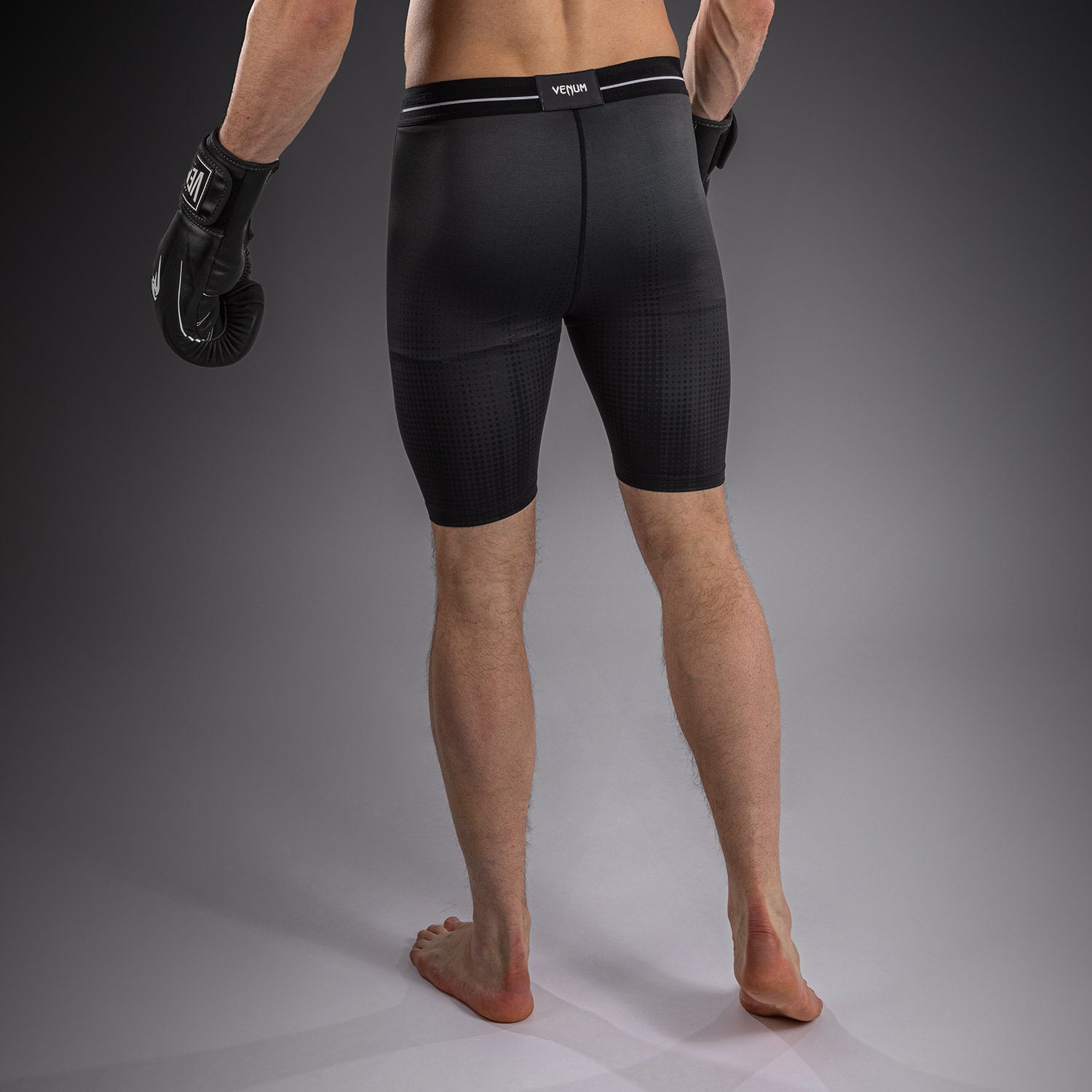 venum-stealth-vale-tudo-kompressionsshort-schwarz-wei image 5