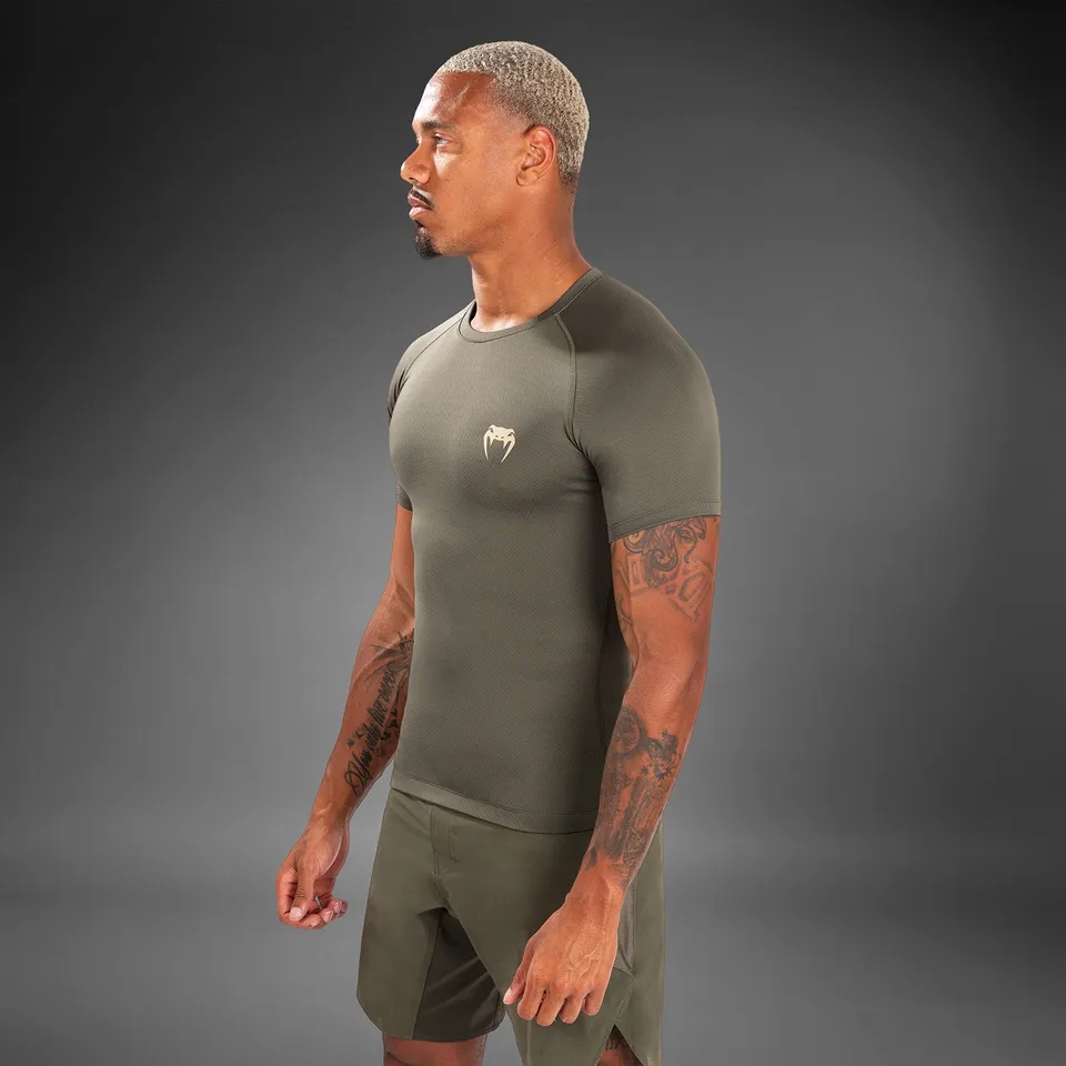venum-contender-herren-kurzarm-rashguard-khaki image 1