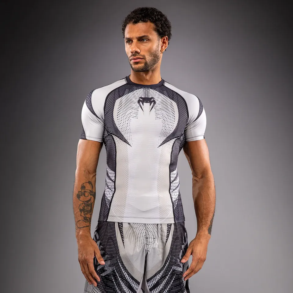 venum-galactic-3-0-kurzarm-rashguard-cremewei-schwarz-herren image 1