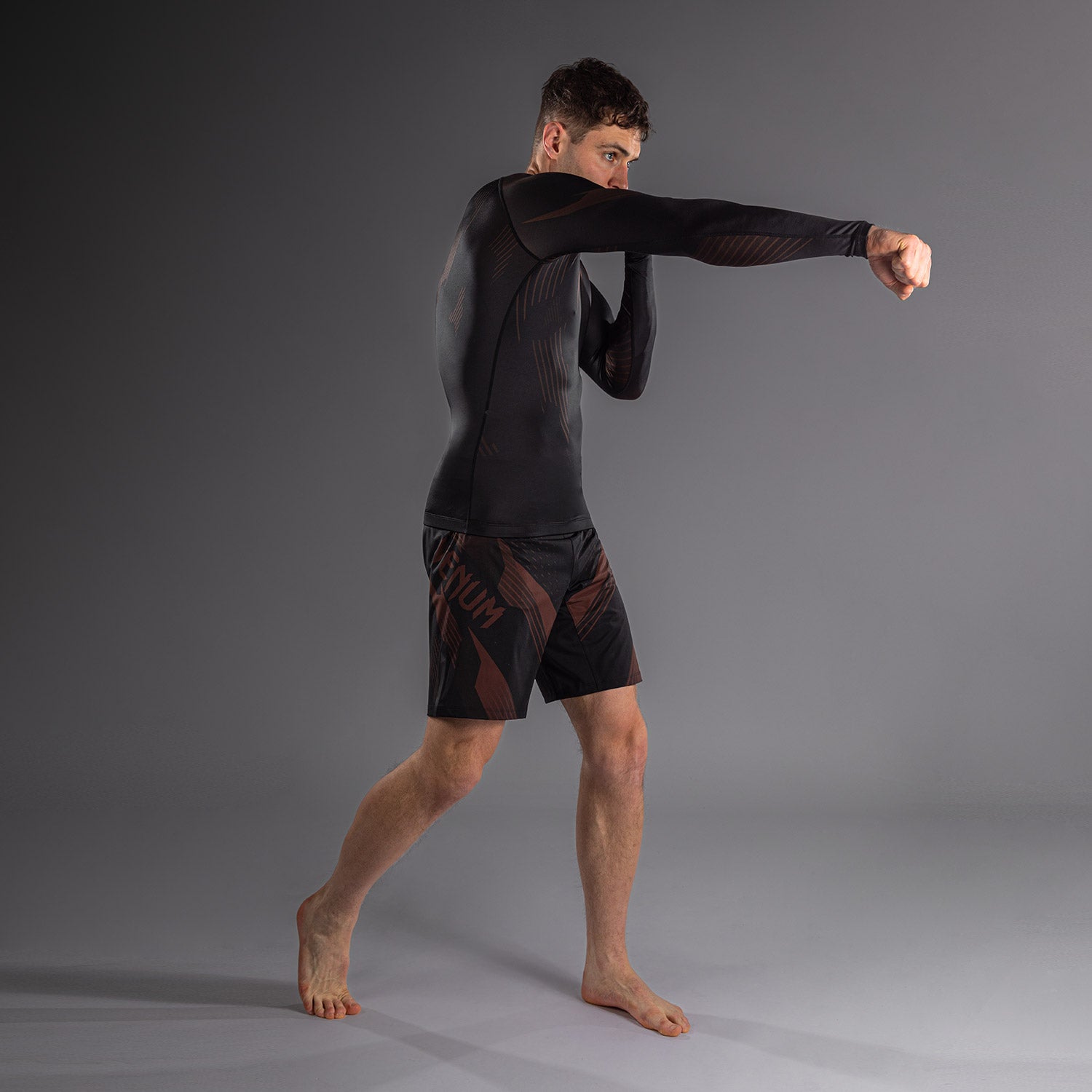 venum-no-gi-6-0-langarm-rashguard-herren-schwarz-braun image 3