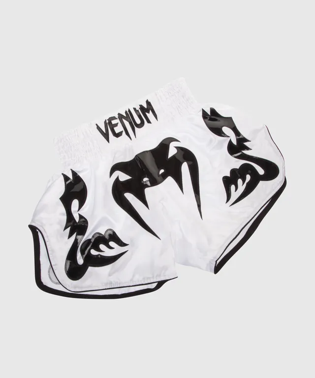venum-bangkok-inferno-muay-thai-shorts-ice-schwarz image 1