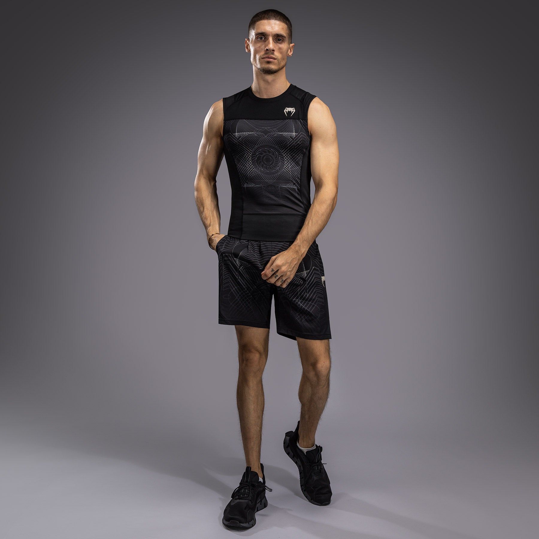 venum-g-fit-air-herren-rashguard-rmellos-tiefschwarz-w-stensand image 4