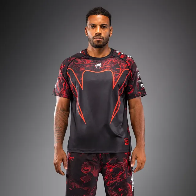 venum-20th-anniversary-dry-tech-t-shirt-schwarz-rot-herren image 1