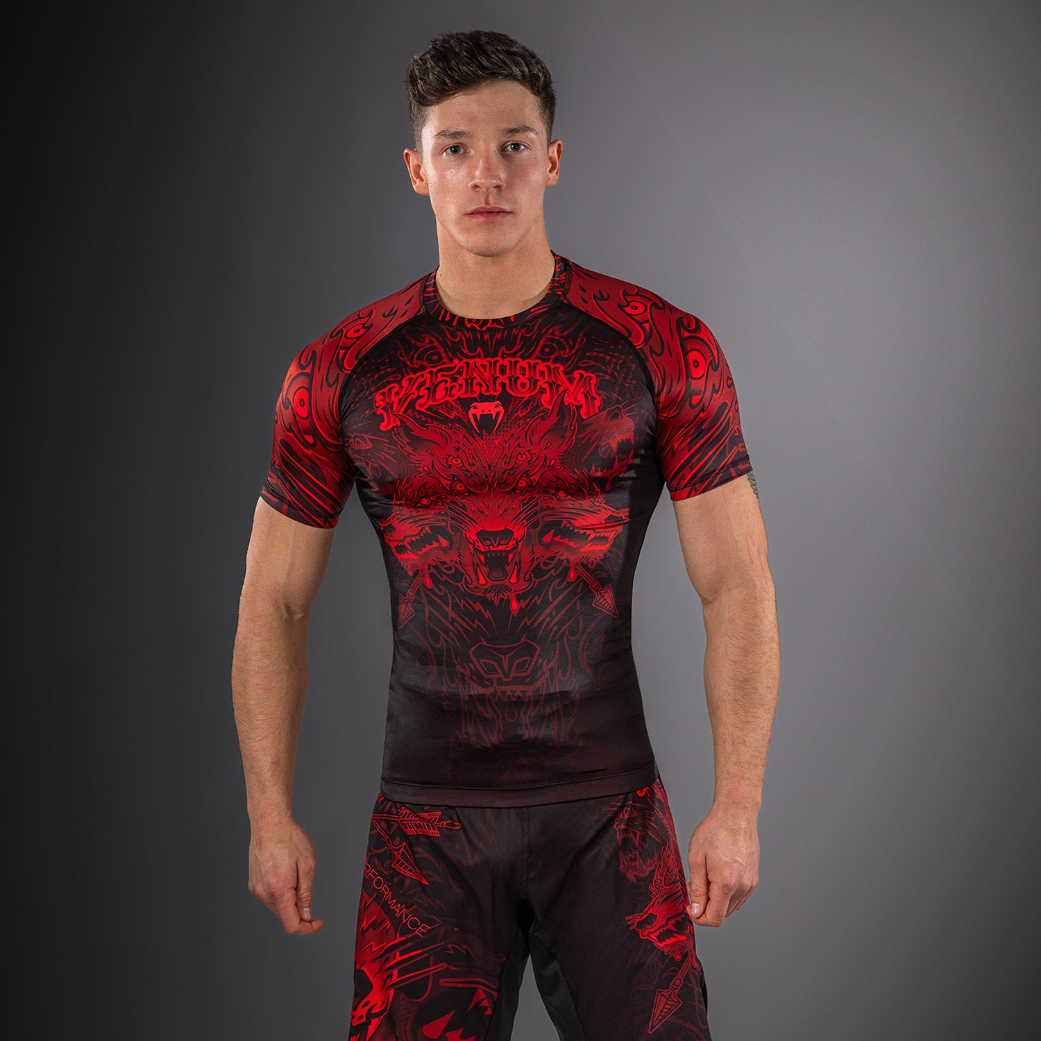 venum-wolf-atak-kurzarm-rashguard-schwarz-rot-herren image 1