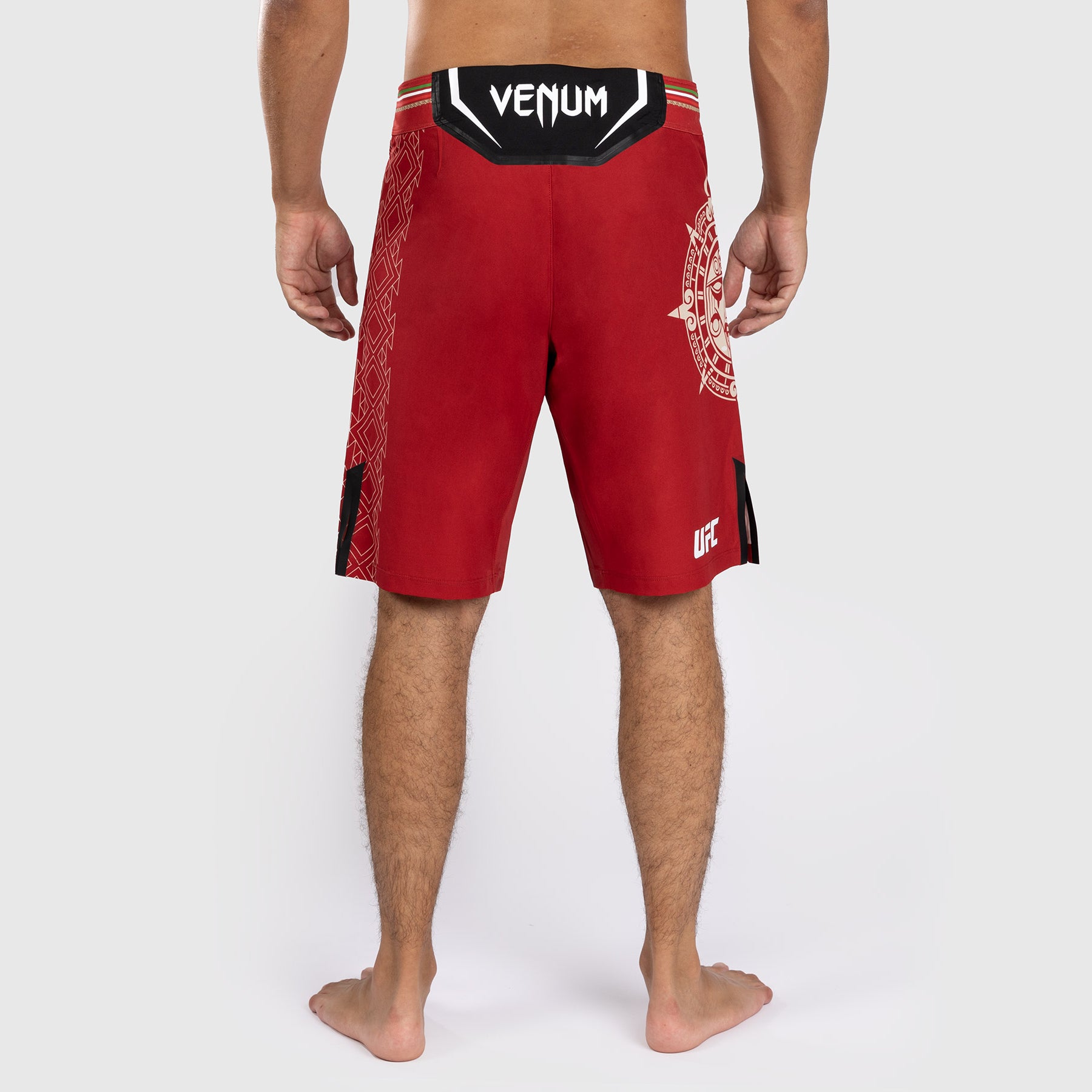 noche-ufc-by-venum-authentic-fight-night-herren-kampfshorts-lange-passform-rot image 3