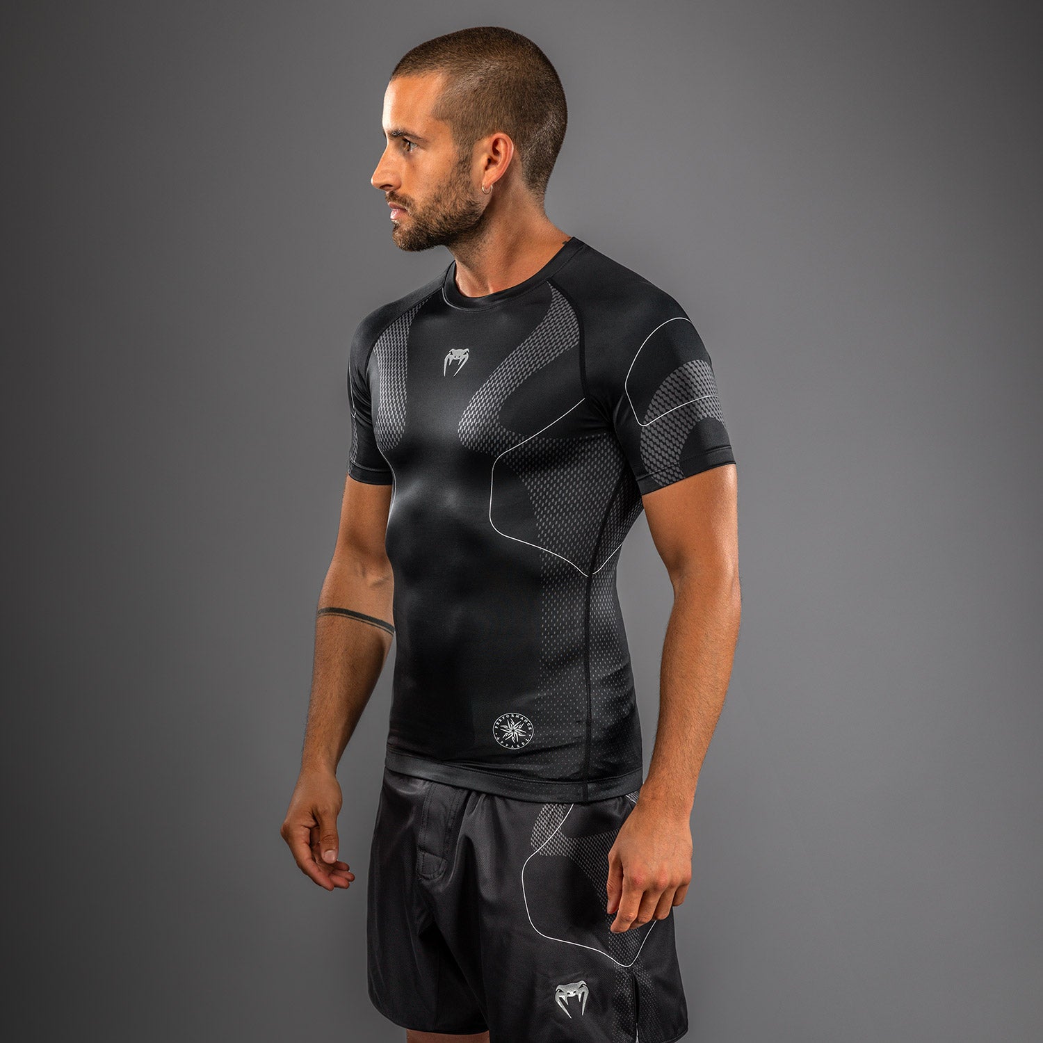 venum-nexus-kurzarm-rashguard-schwarz-silber-f-r-herren image 2