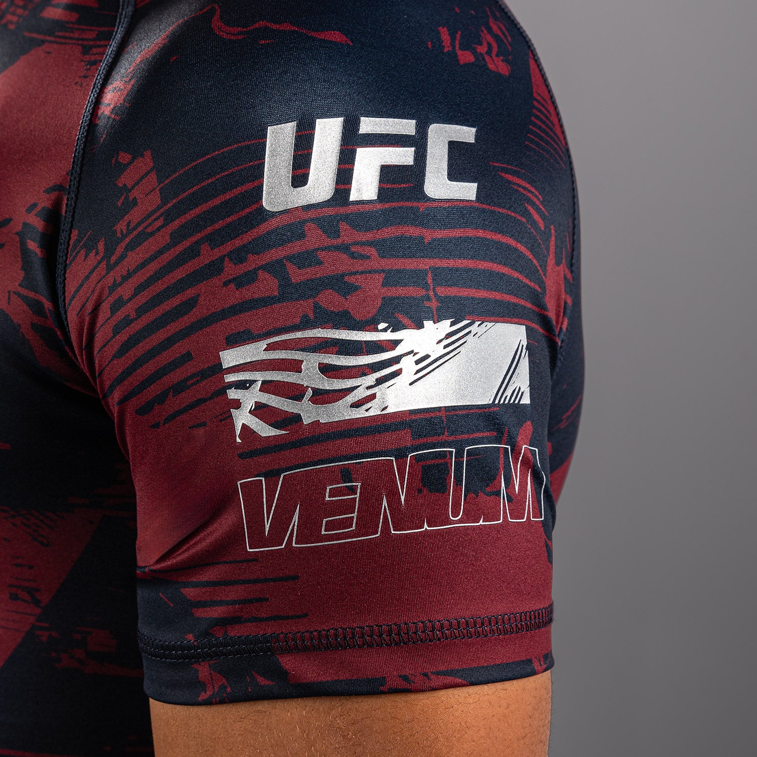ufc-zenith-by-venum-authentic-fight-week-rashguard-kurzarm-herren-marineblau-bur image 7