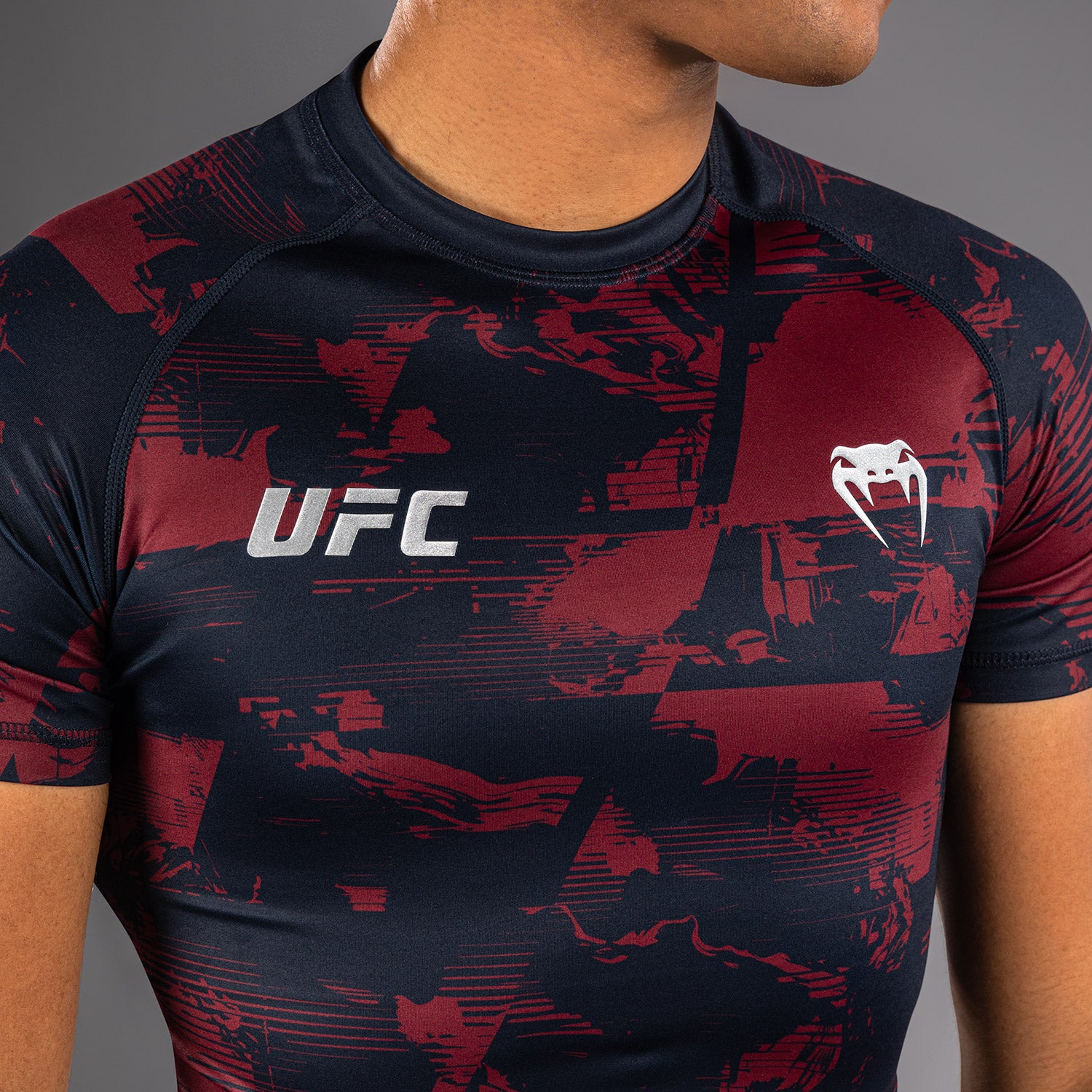 ufc-zenith-by-venum-authentic-fight-week-rashguard-kurzarm-herren-marineblau-bur image 6