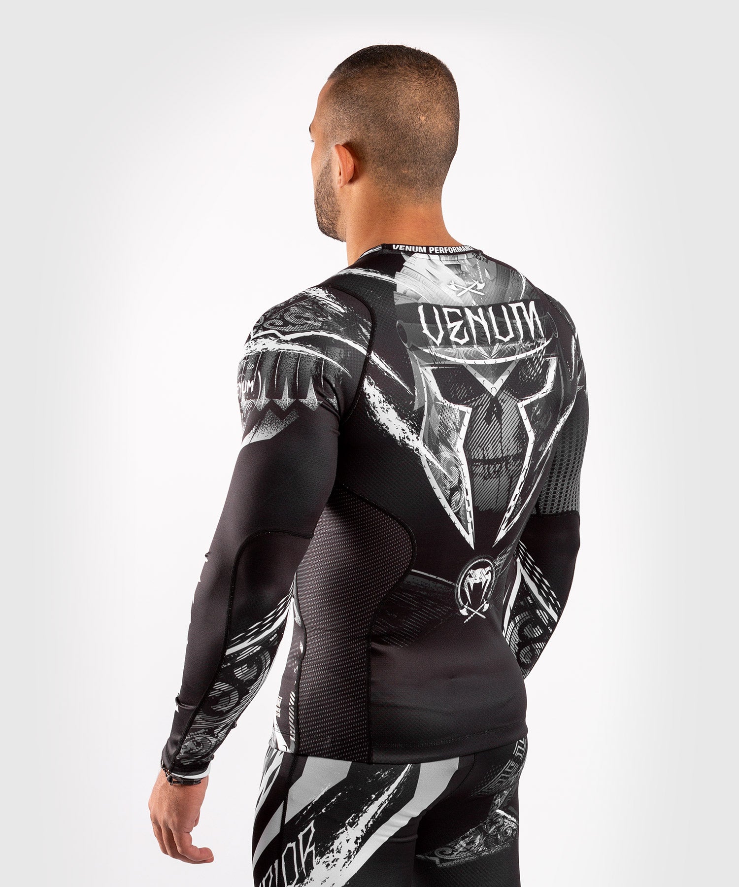 venum-gldtr-4-0-langarm-rashguard-schwarz-wei-compression image 4