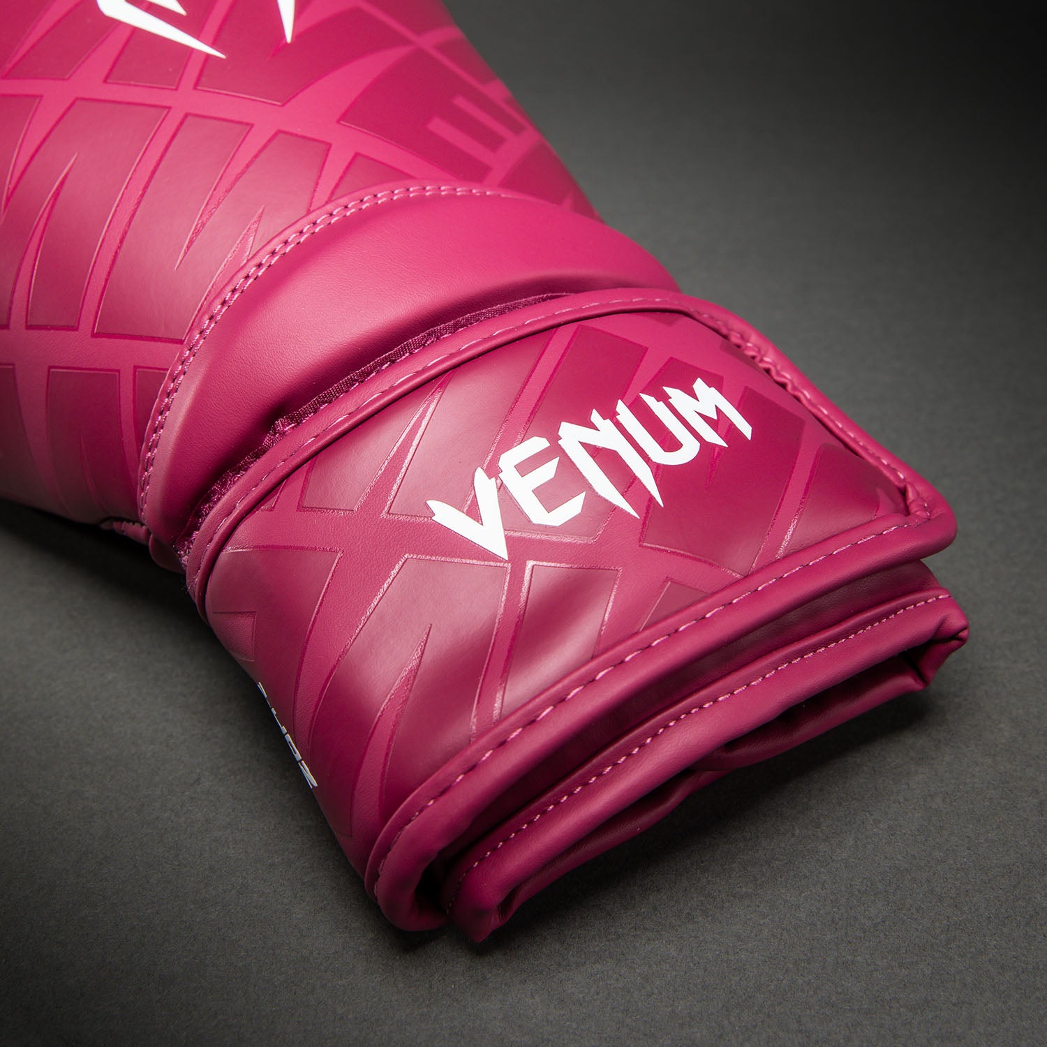 venum-contender-1-5-xt-3d-boxhandschuhe-altrosa image 3