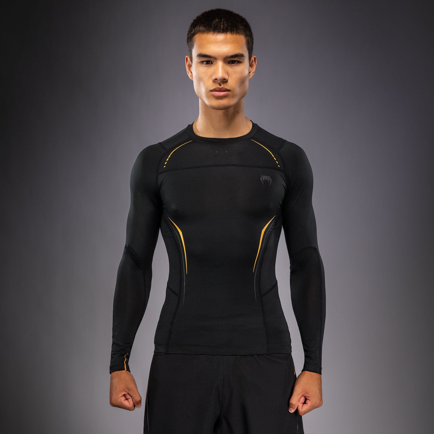 venum-g-core-langarm-rashguard-kompressionsshirt-schwarz-gold-f-r-herren image 1